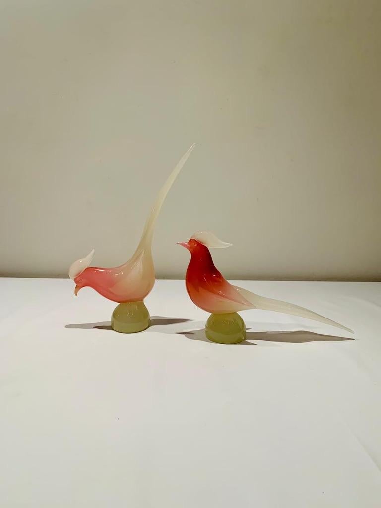 Archimede Seguso opaline bicolor 1950 Murano Glass pair of pheasants For Sale 8