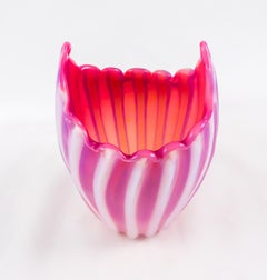 Vaso in vetro artistico di Murano di Archimede Seguso Opalino