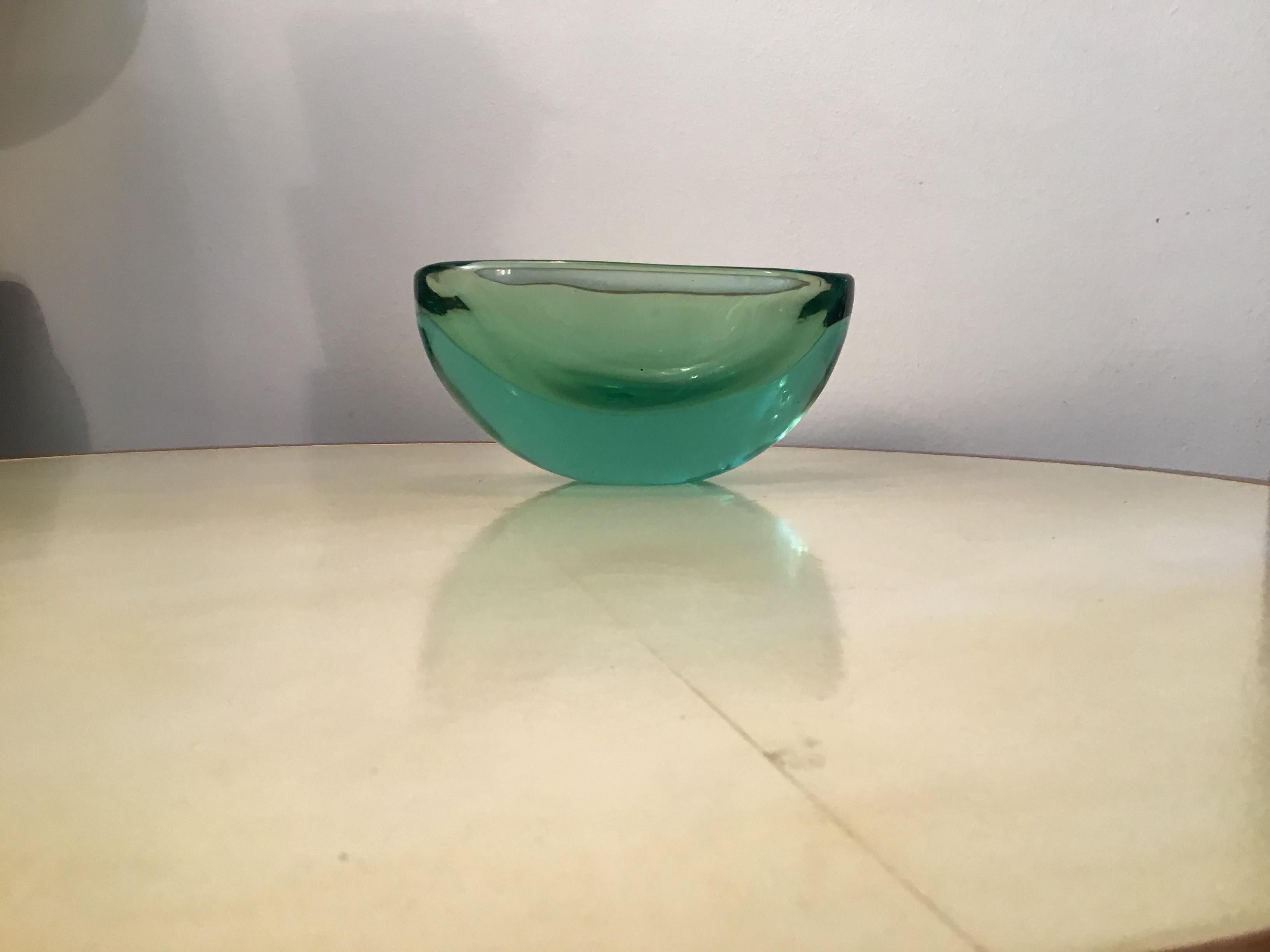 Archimede Seguso Oval Bowl, Green Submerged Glass Centrepiece, 1950 For Sale 4