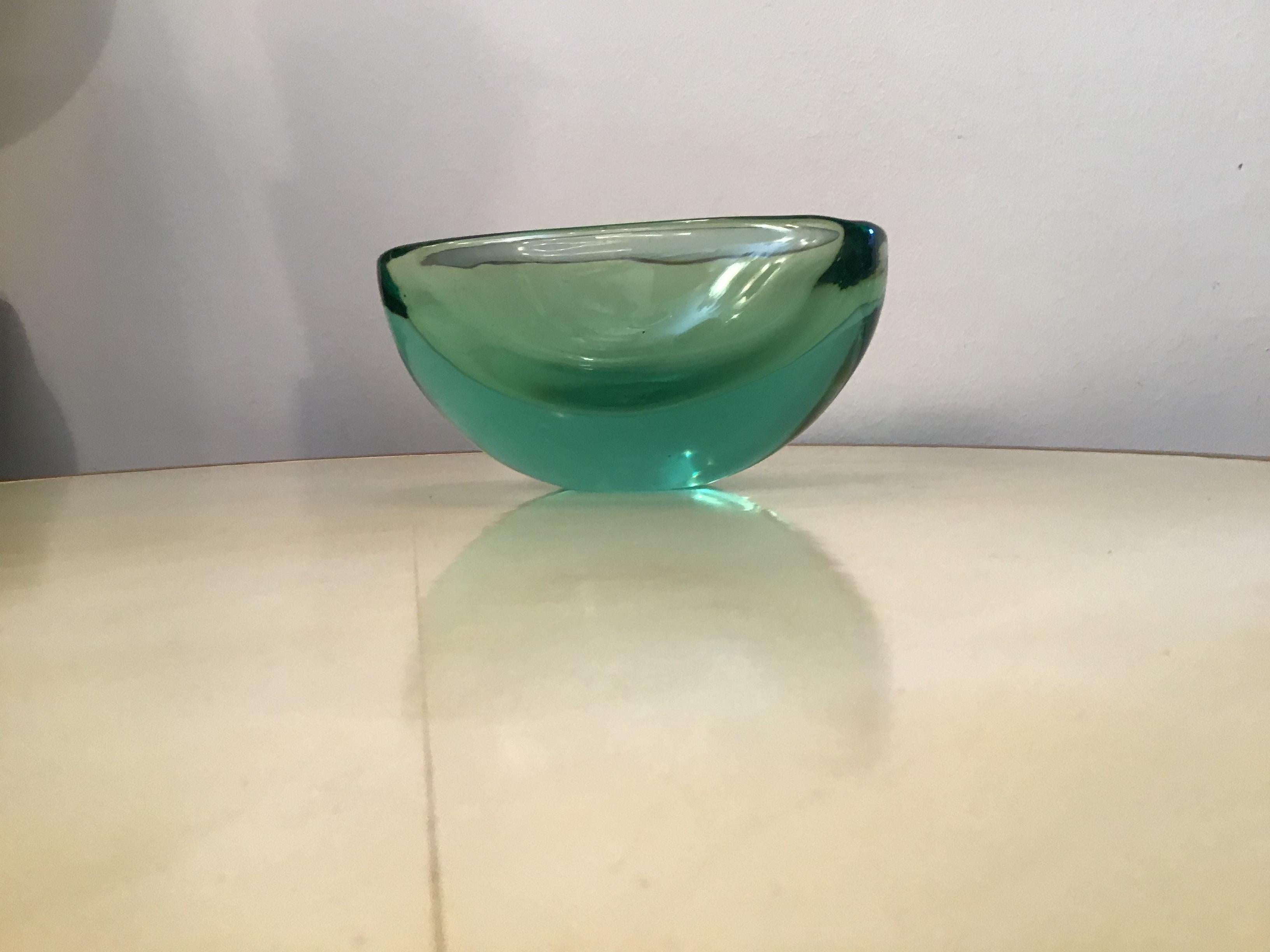 Archimede Seguso Oval Bowl, Green Submerged Glass Centrepiece, 1950 In Excellent Condition For Sale In Milano, IT