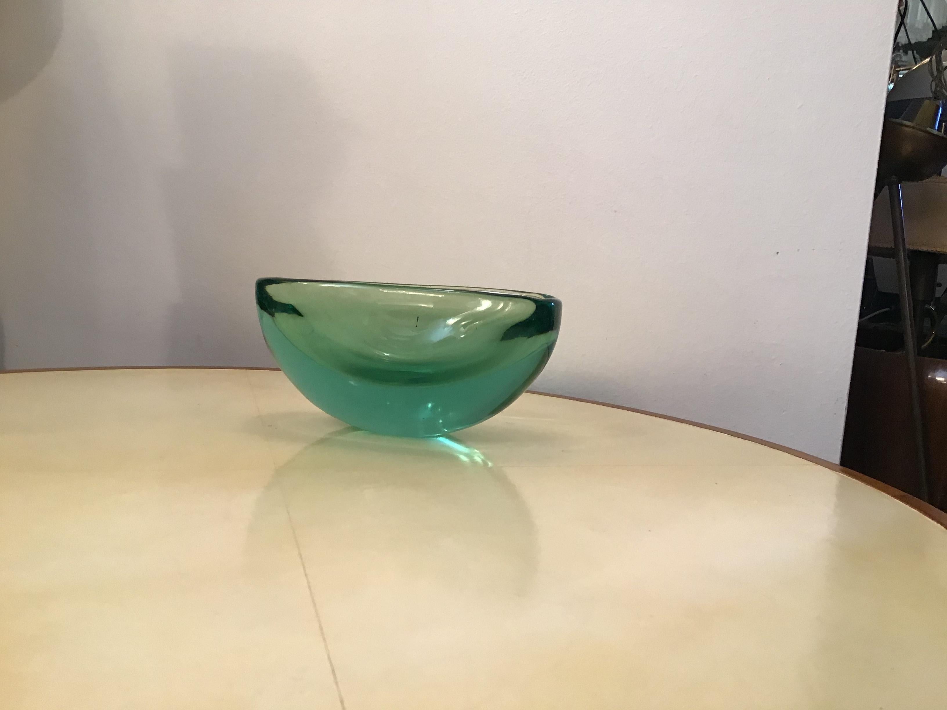Archimede Seguso Oval Bowl, Green Submerged Glass Centrepiece, 1950 For Sale 2