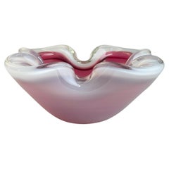 Archimede Seguso Pink and White Alabastro Sommerso Glass Bowl, Murano, 1960s