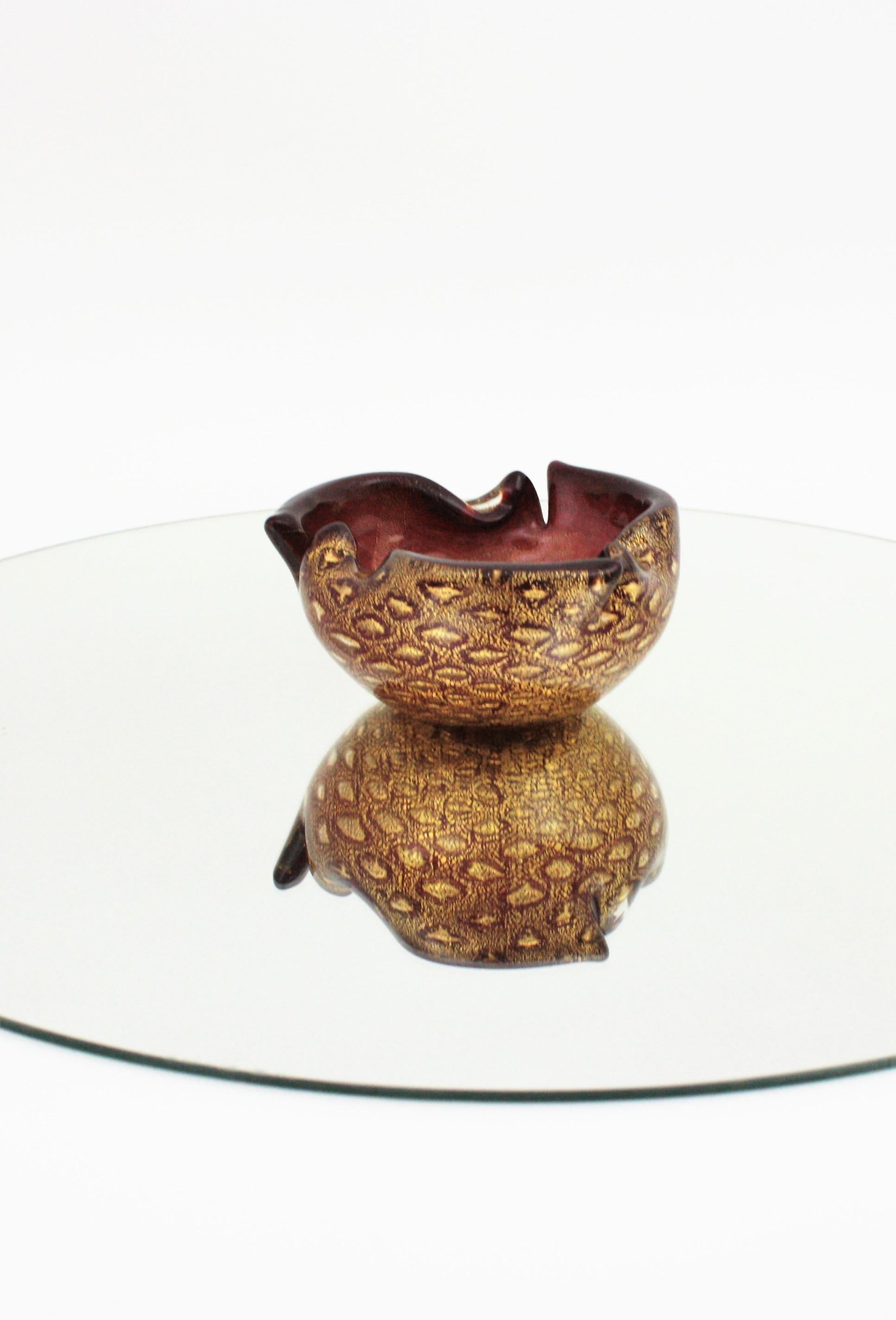 Archimede Seguso Burgundy Red Gold Flecks Bullicante Italian Art Glass Bowl For Sale 8