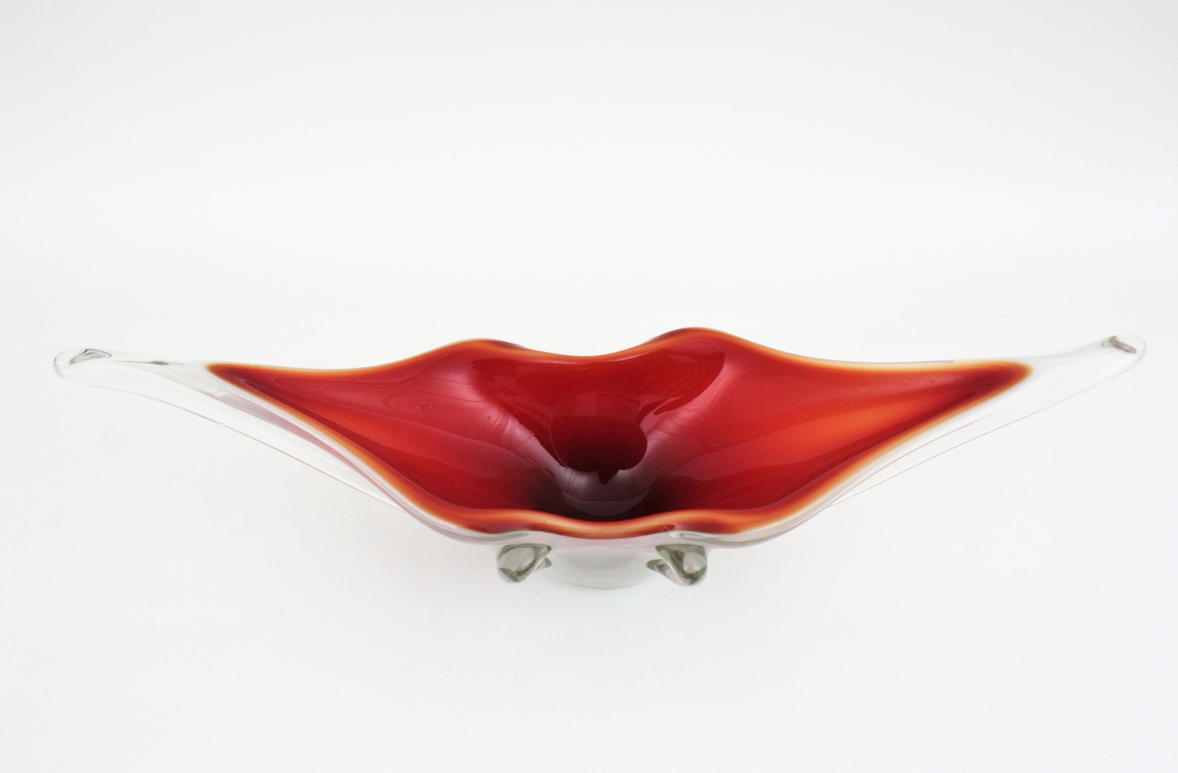 Bol de centre de table en verre de Murano Archimede Seguso à motif lèvres rouges en vente 6