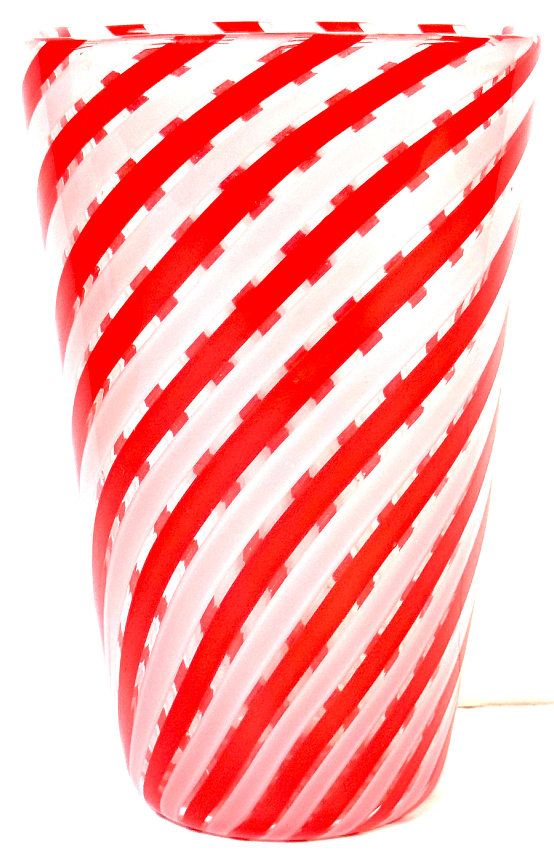 Moderno Vaso Archimede Seguso Rossoe Bianco 1950 in vendita