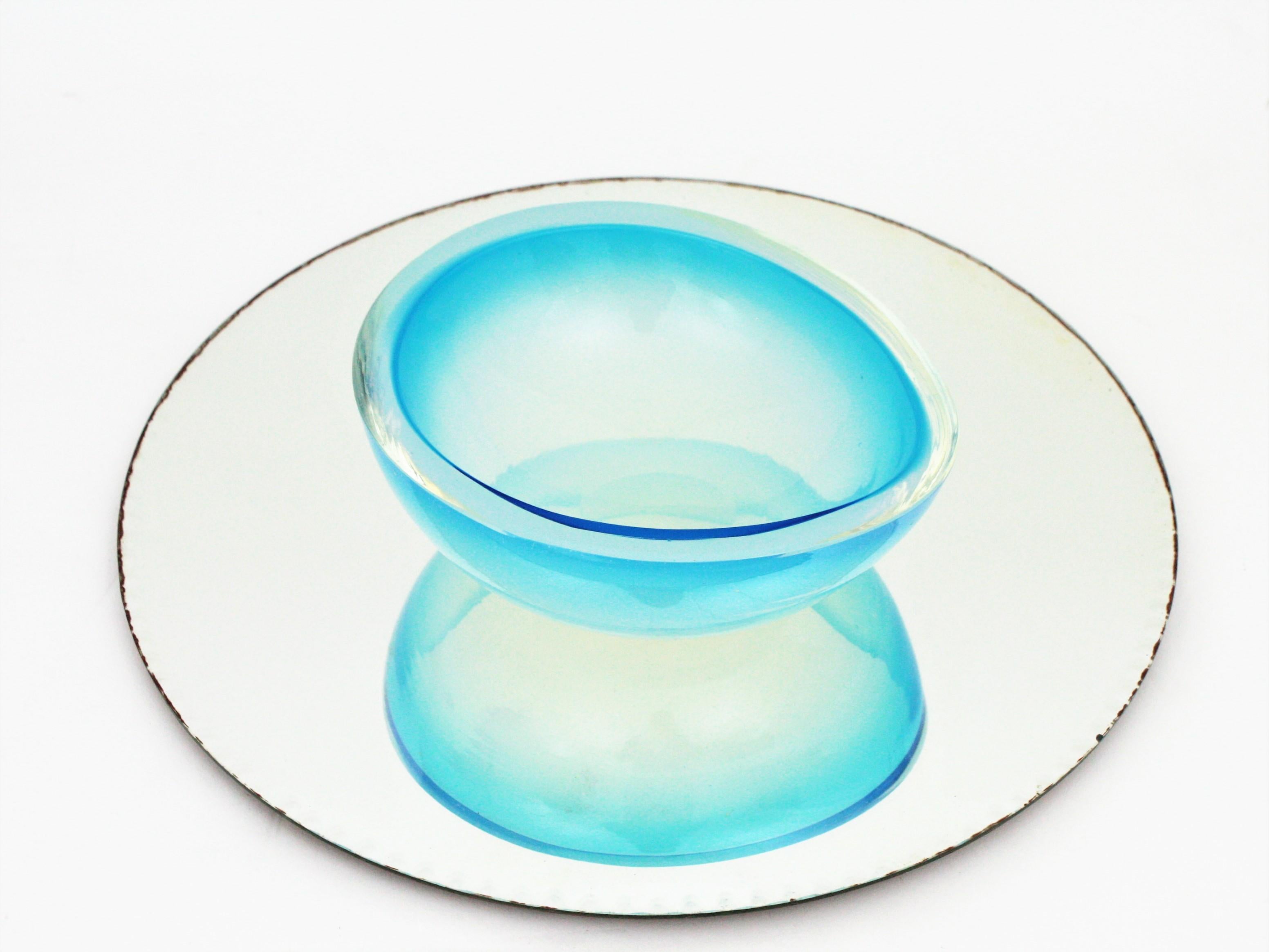 Archimede Seguso Murano Sommerso Opal Blue Art Glass Ovoid Centerpiece Bowl 5