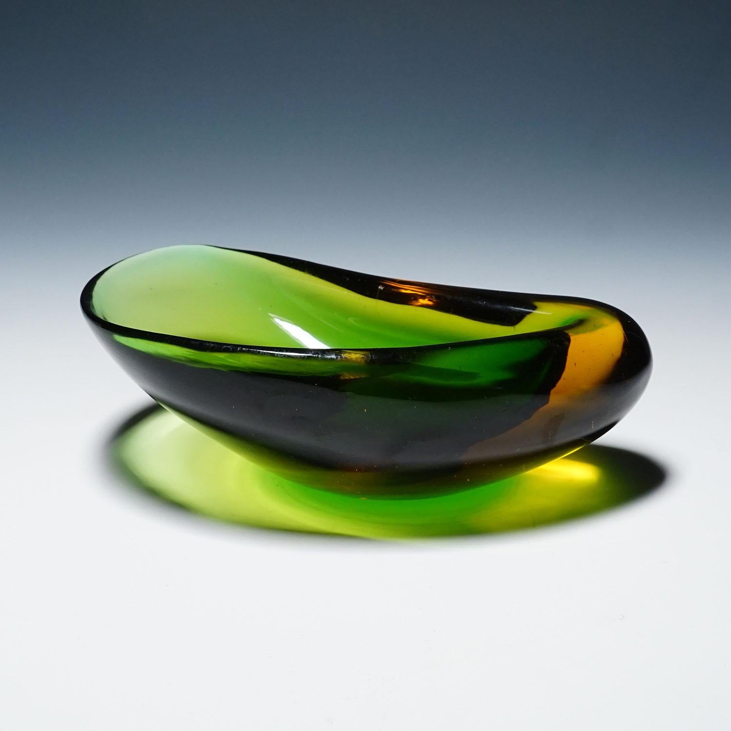 Mid-Century Modern Bol Sommerso Valva vert et jaune Archimede Seguso en vente