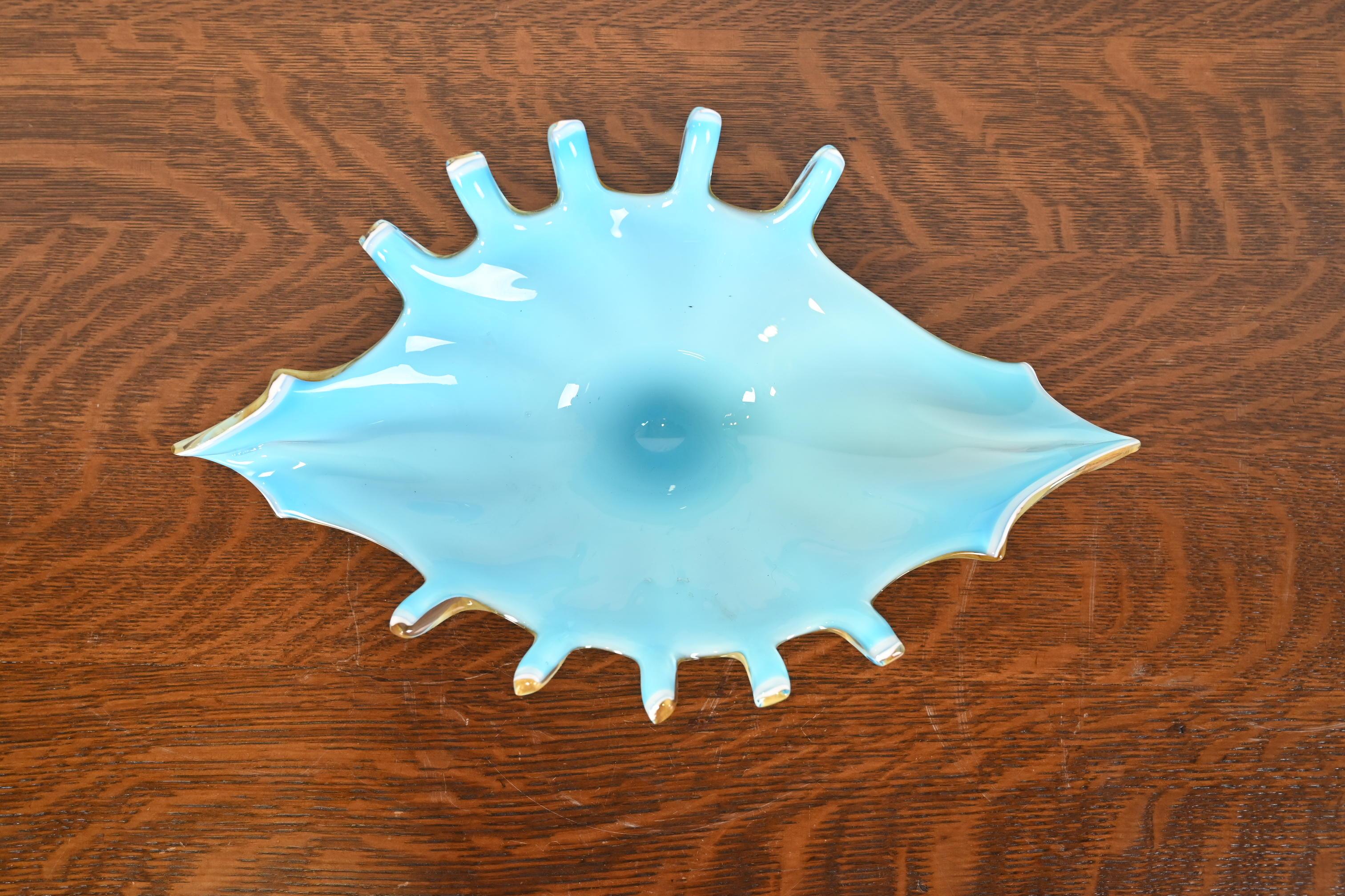 Archimede Seguso Style Italian Murano Glass Scalloped Edge Centerpiece Bowl For Sale 2