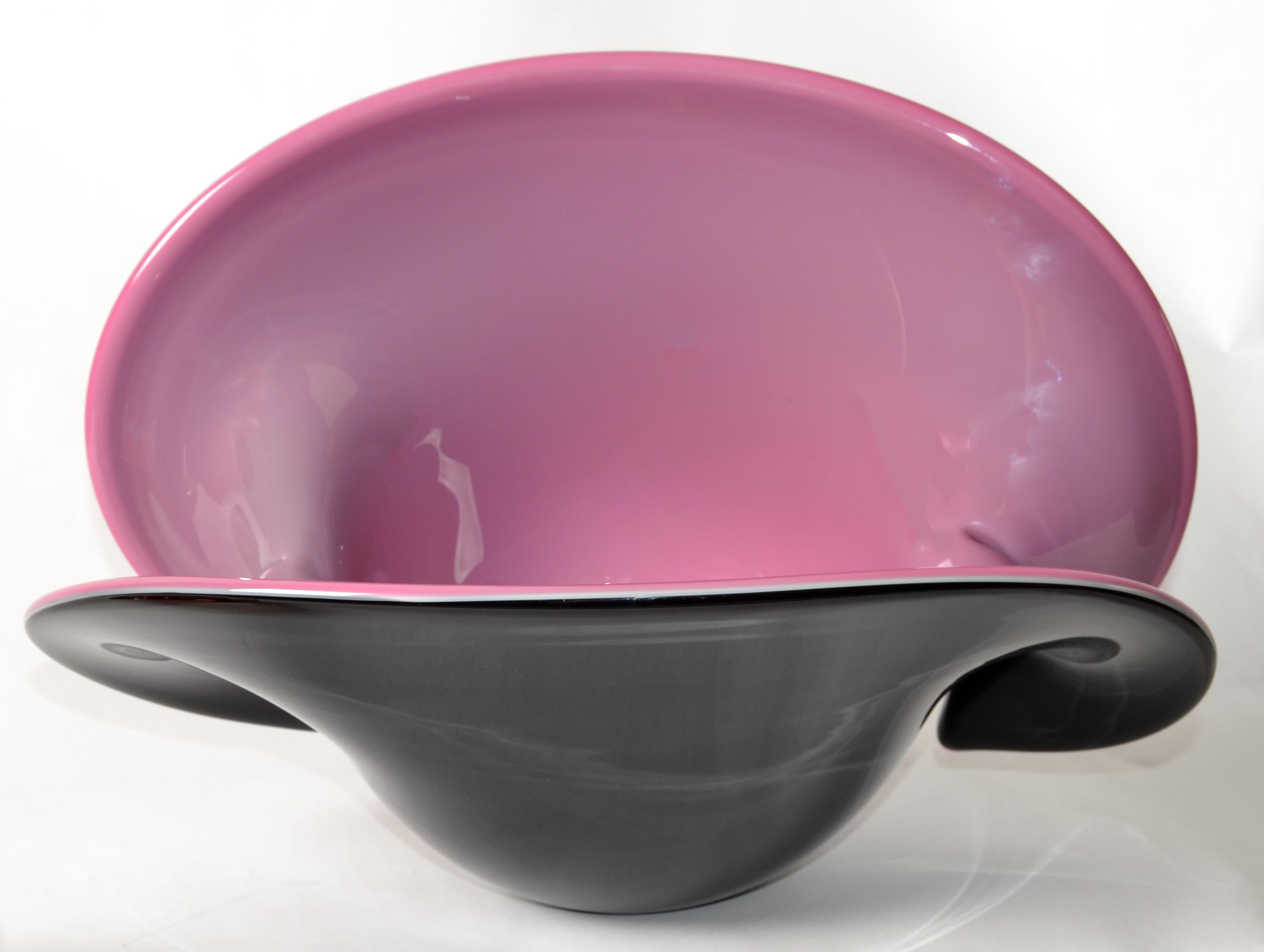 Archimede Seguso Style Large Blown Murano Glass Bowl Centerpiece Purple Black  For Sale 8