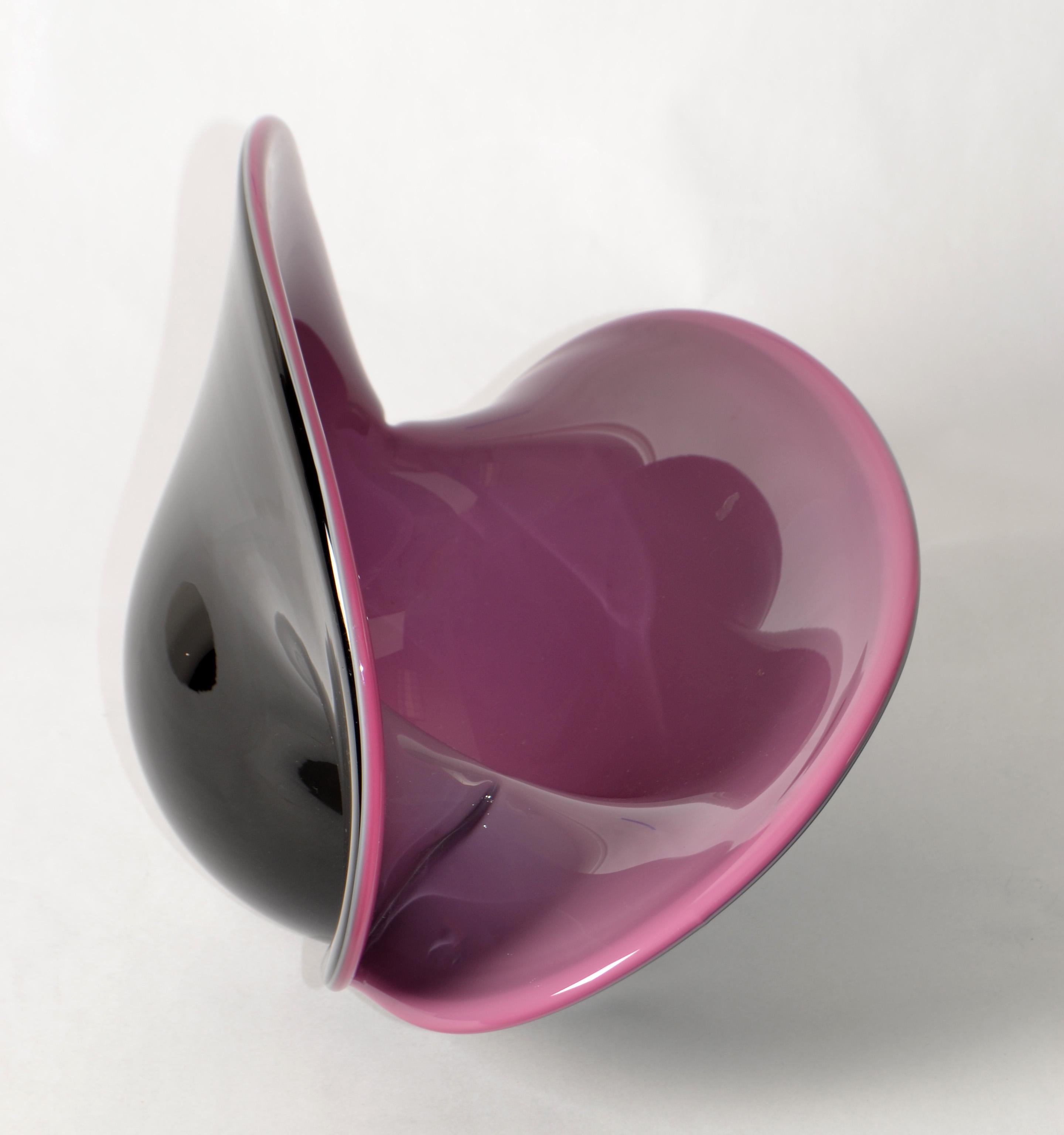 Italian Archimede Seguso Style Large Blown Murano Glass Bowl Centerpiece Purple Black  For Sale