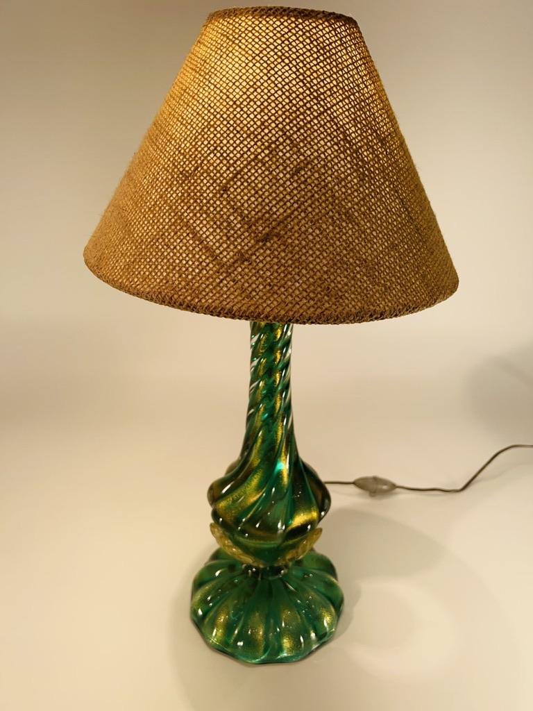 Archimede Seguso table lamp with gold and applied glass circa 1950 In Good Condition For Sale In Rio De Janeiro, RJ