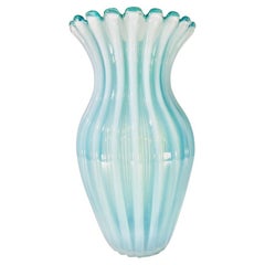 Vaso Archimede Seguso in vetro di Murano "Opalino Costolato" circa 1950