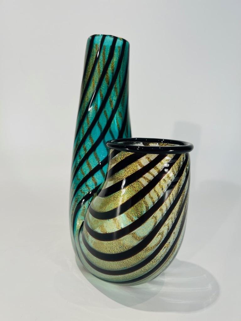 Style international Vase Archimede Seguso en verre de Murano avec verre doré et appliqué, circa 1950 en vente