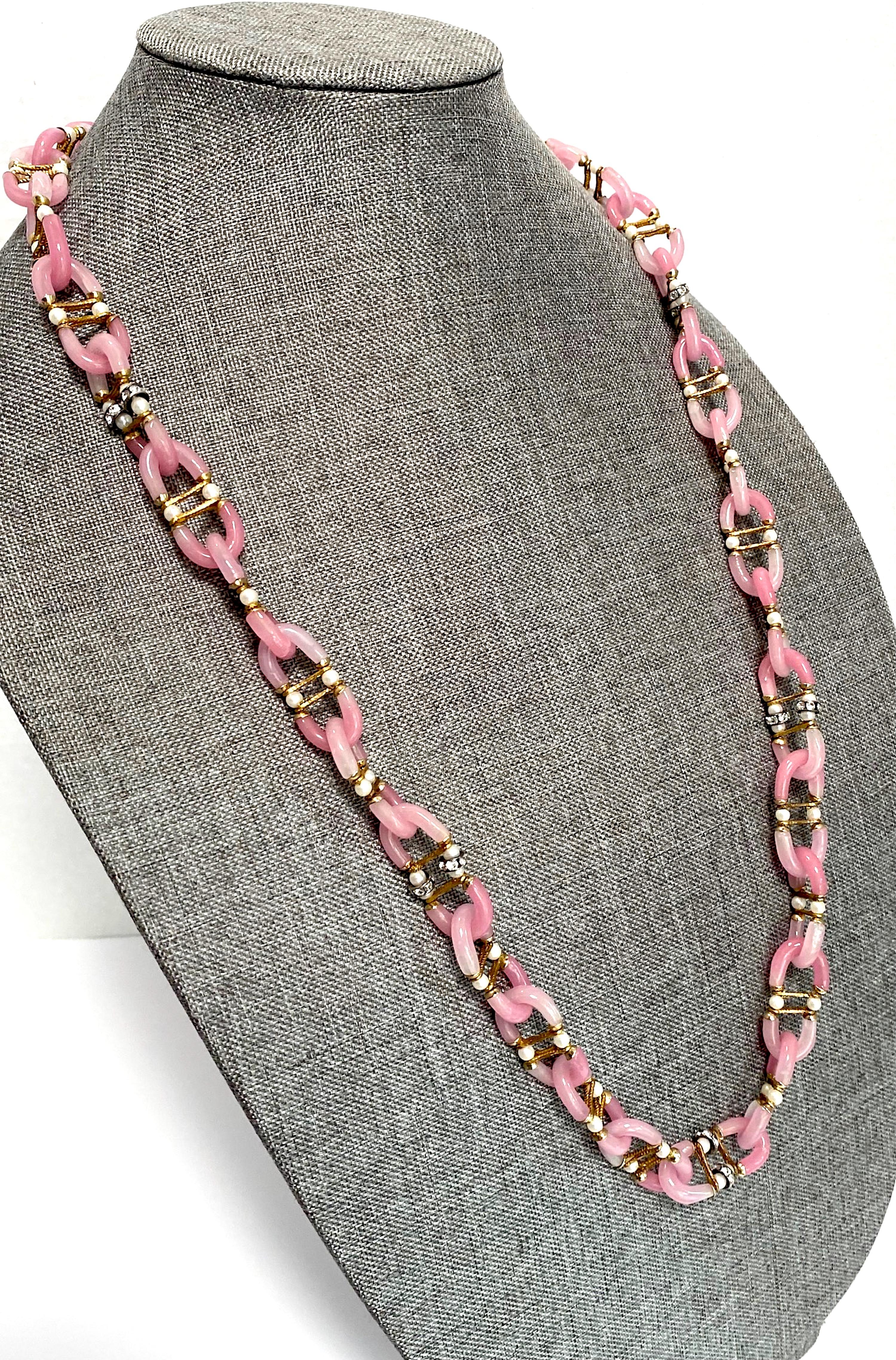 Archimede Seguso, Vetri d'Arte, for Chanel Rose Pink Glass Chain Necklace, 1960s 2