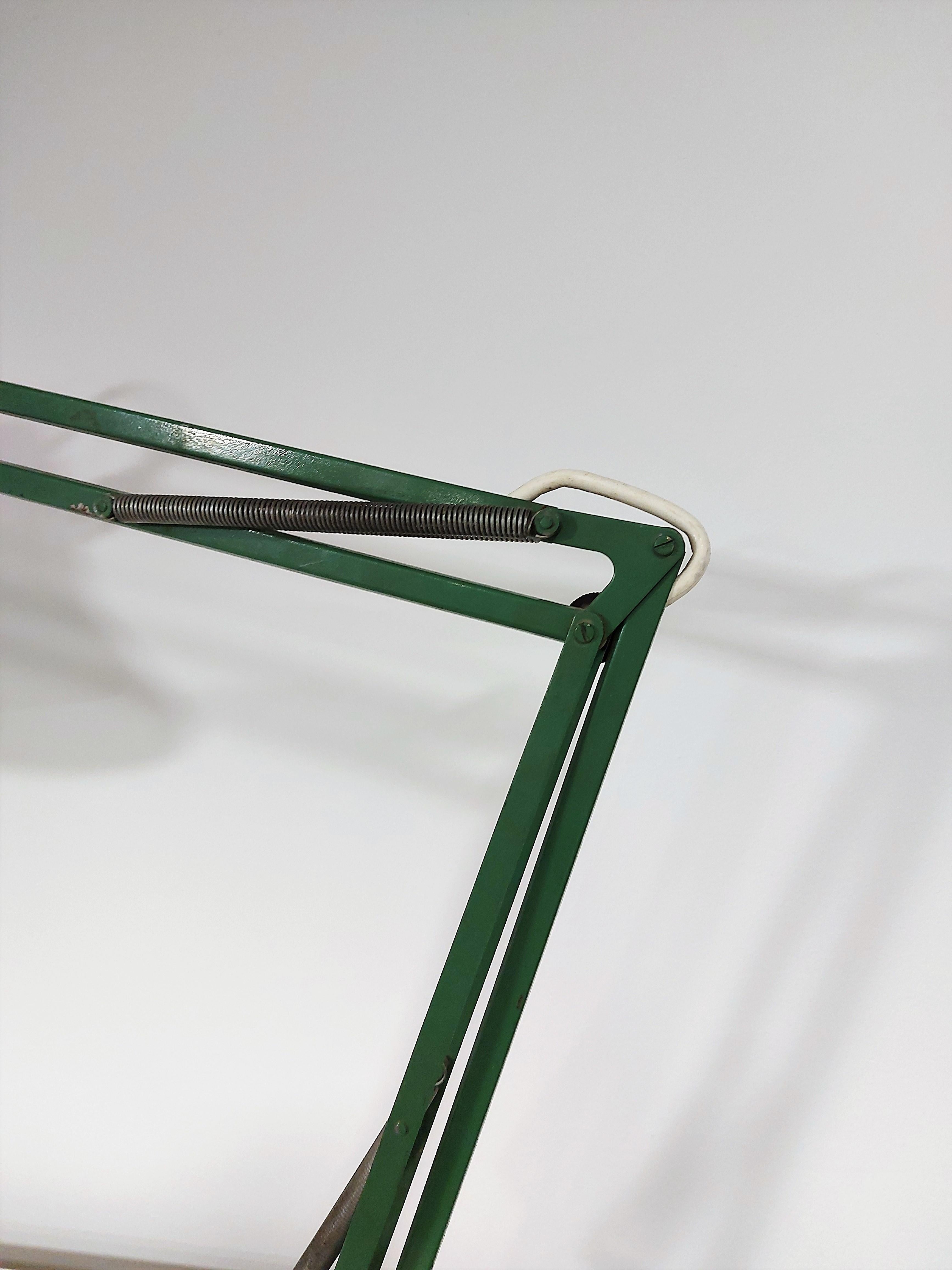 Mid-Century Modern Architect Adjustable Green Swing-Arm Desk Lamp, 1970s For Sale