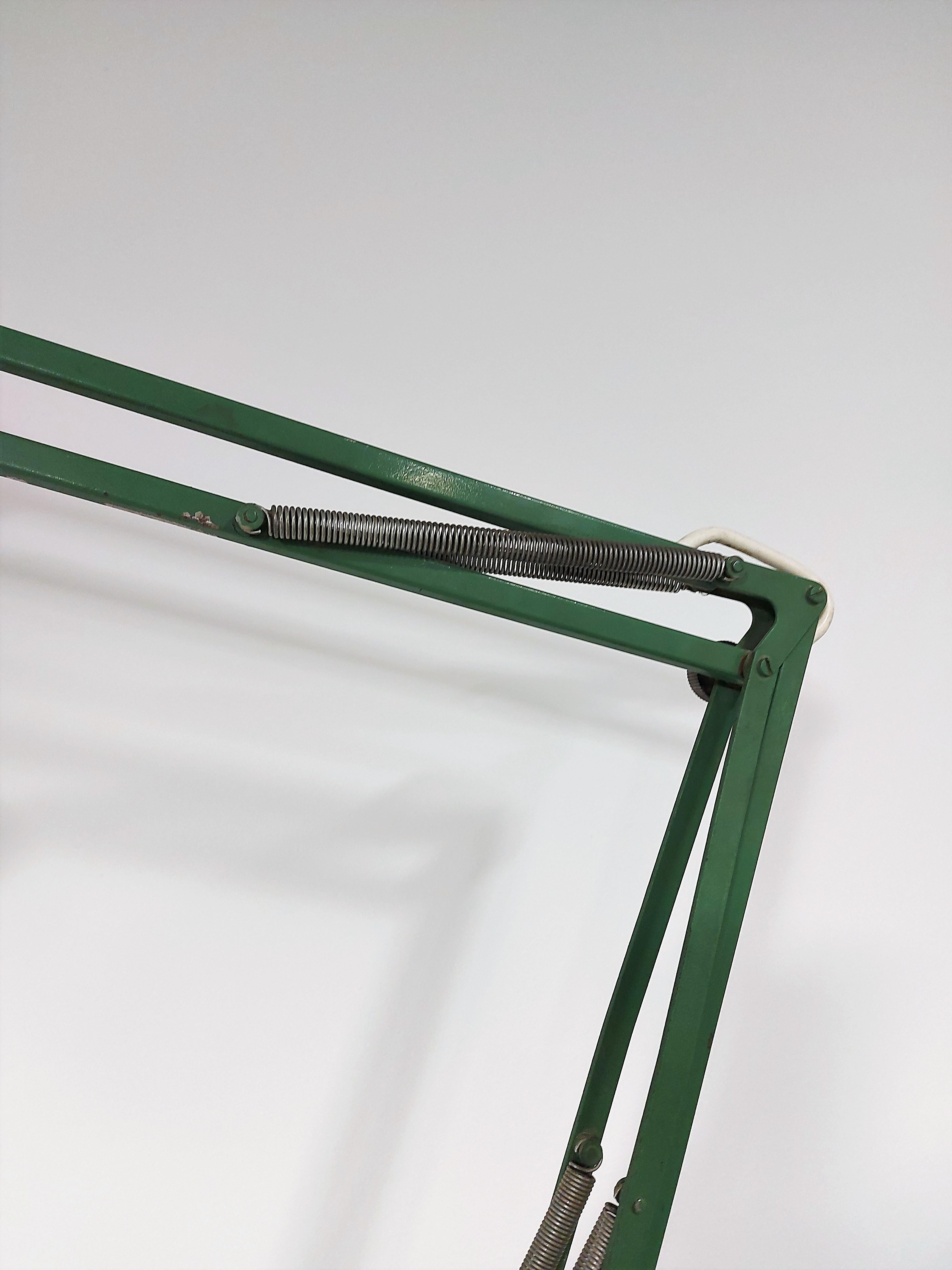 Late 20th Century Architect Adjustable Green Swing-Arm Desk Lamp, 1970s For Sale