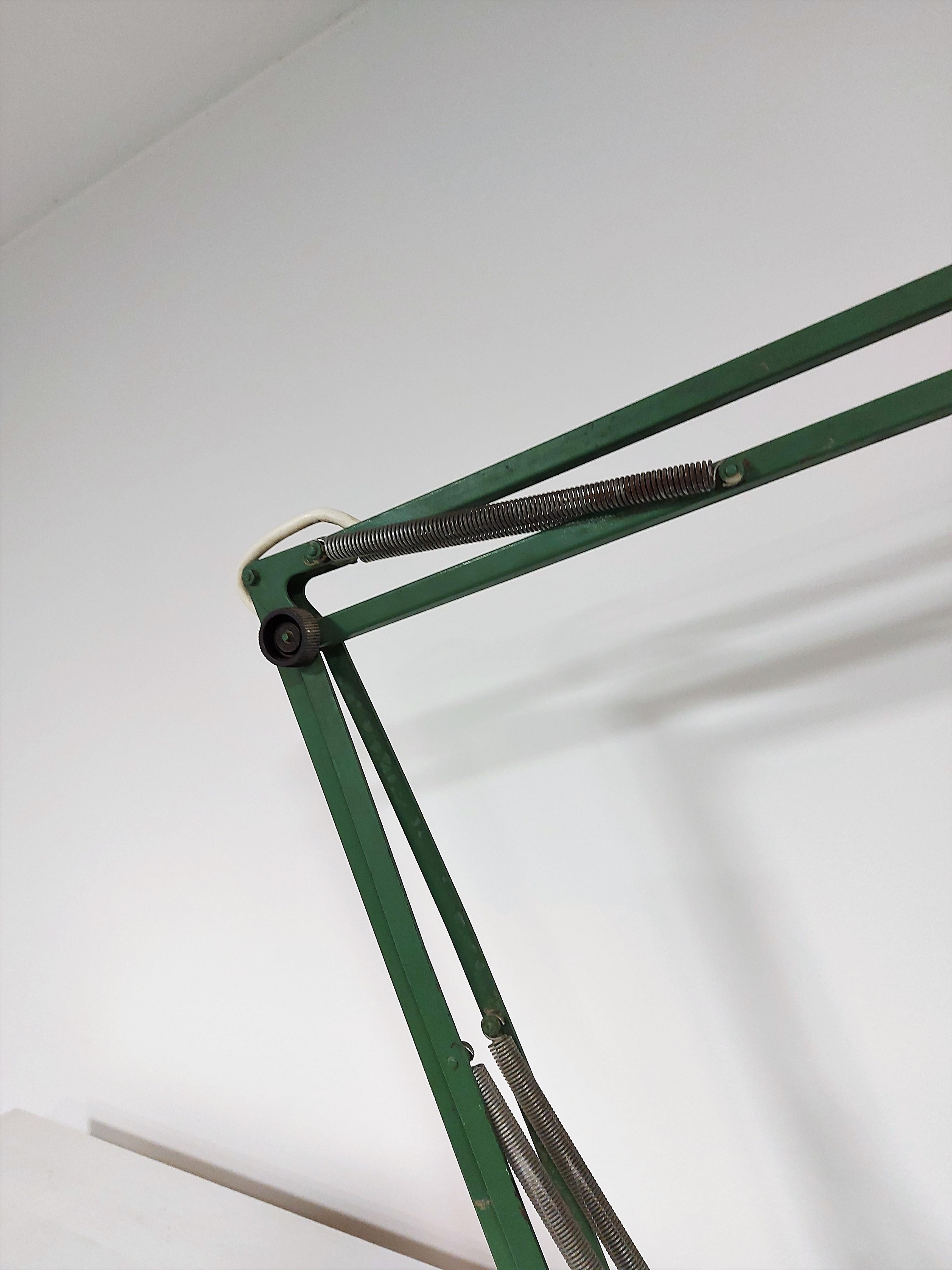 Architect Adjustable Green Swing-Arm Desk Lamp, 1970s For Sale 2