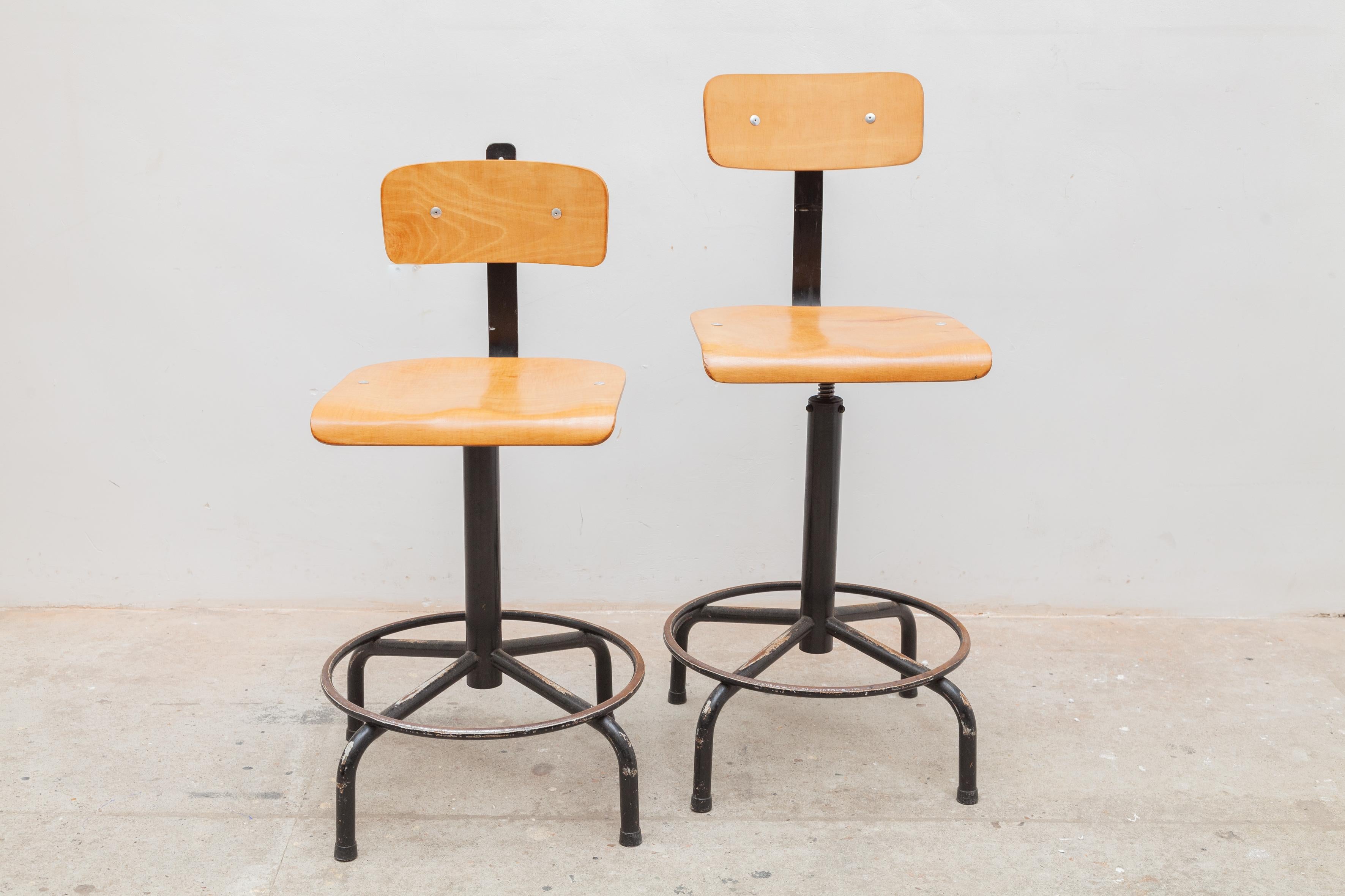 Adjustable swiveling university working architect footstools, circa 1950.The height of the seat can be adjusted from lowest 42.5cm / 16.73inch to highest 62.5cm / 24.61 inch. Also the backrest can be adjusted in height and has a tilt function,Basic