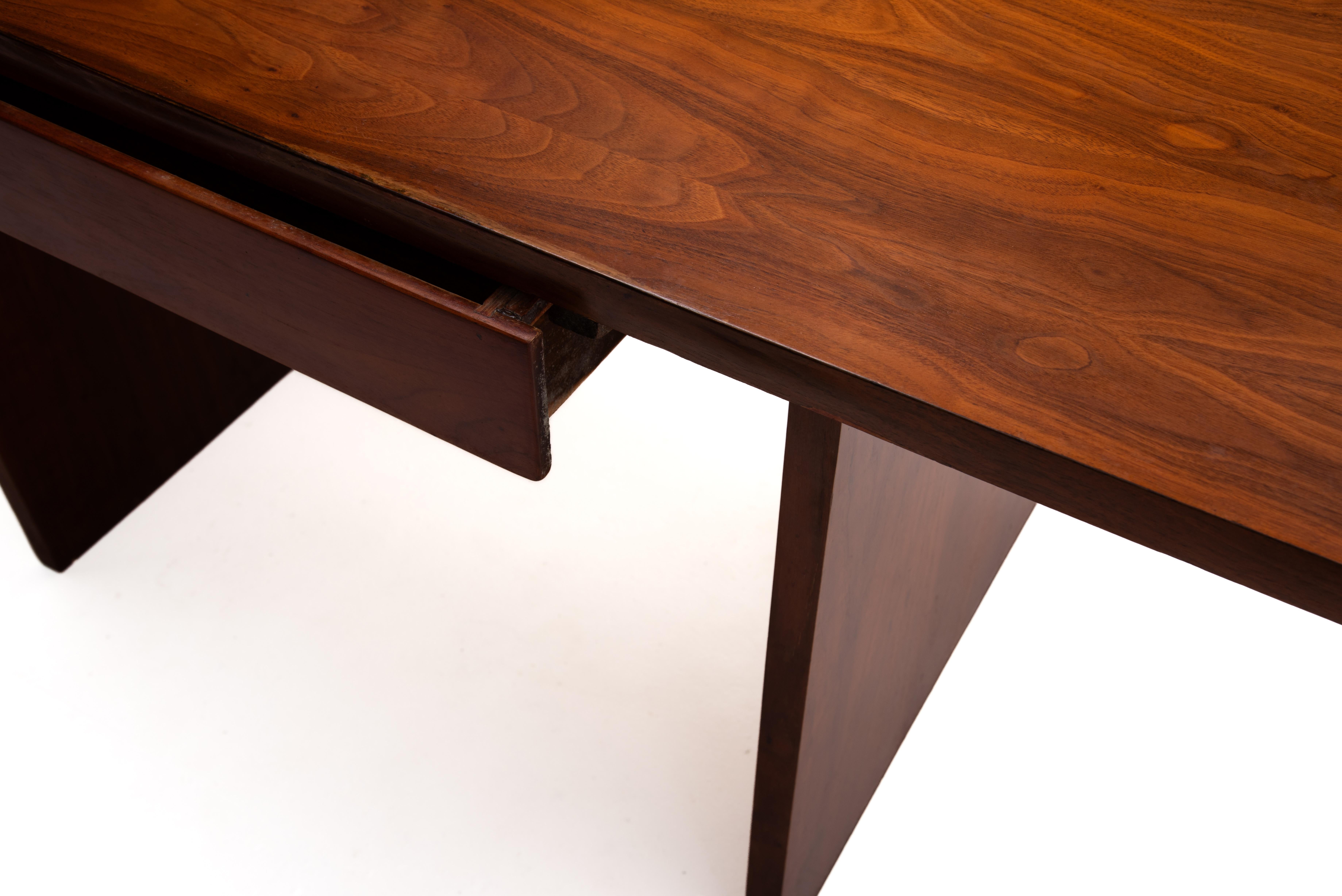 Architect Designed Bespoke Walnut Mid Century Desk Single Drawer For Sale 5