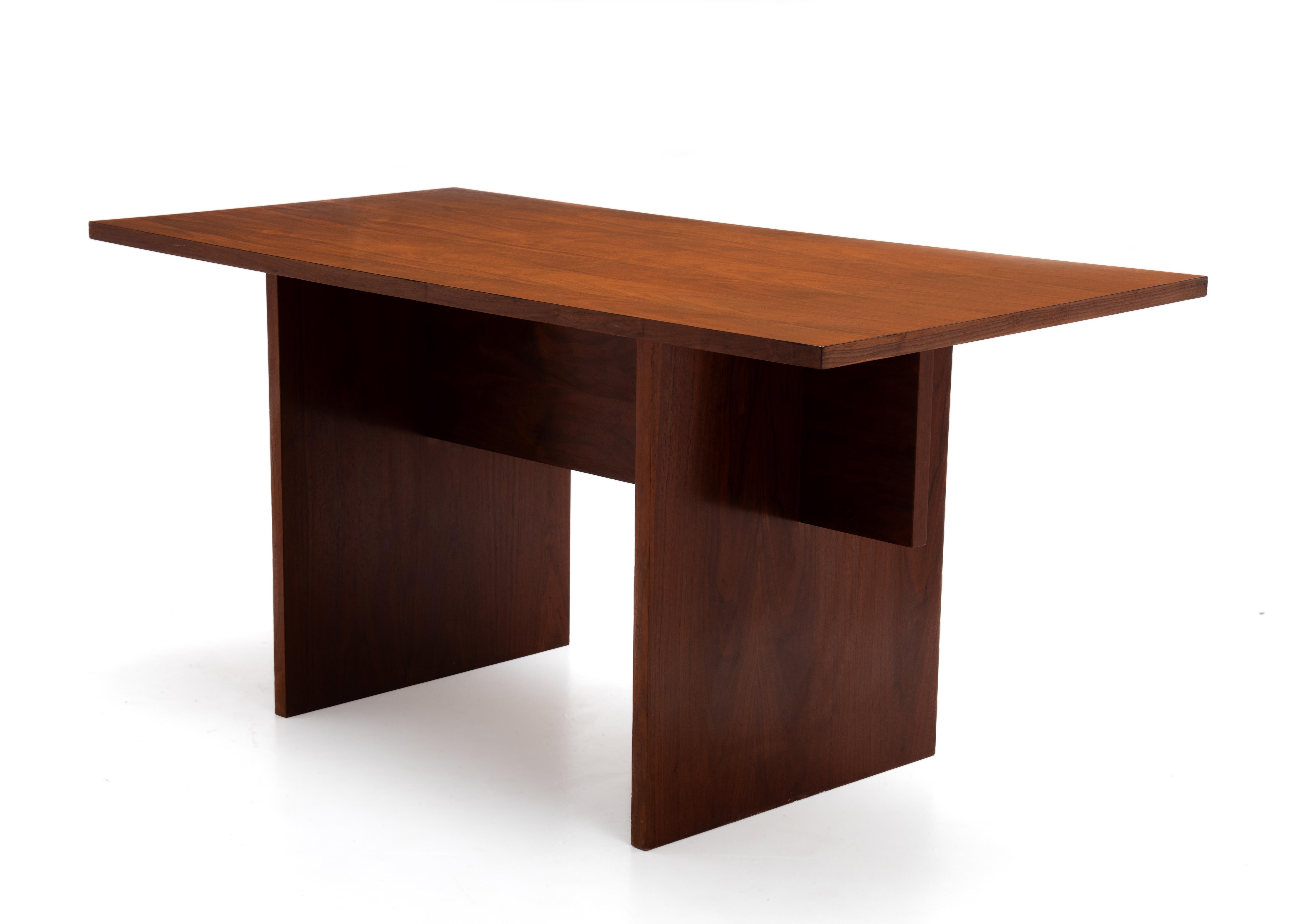 Mid-Century Modern Architect Designed Bespoke Walnut Mid Century Desk Single Drawer For Sale