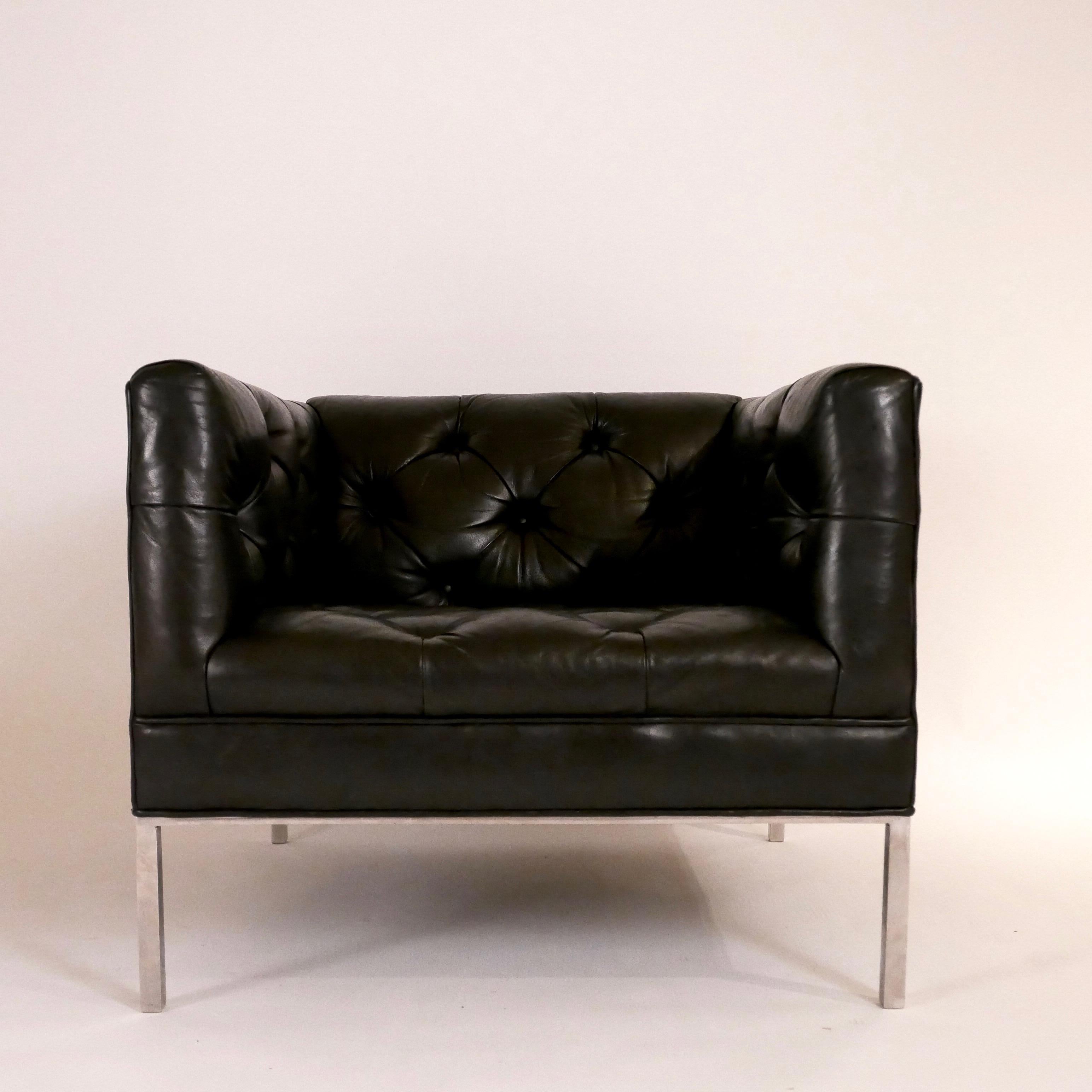 Architect Pair of Tufted Leather and Solid Stainless Steel Tuxedo Club Chairs 4