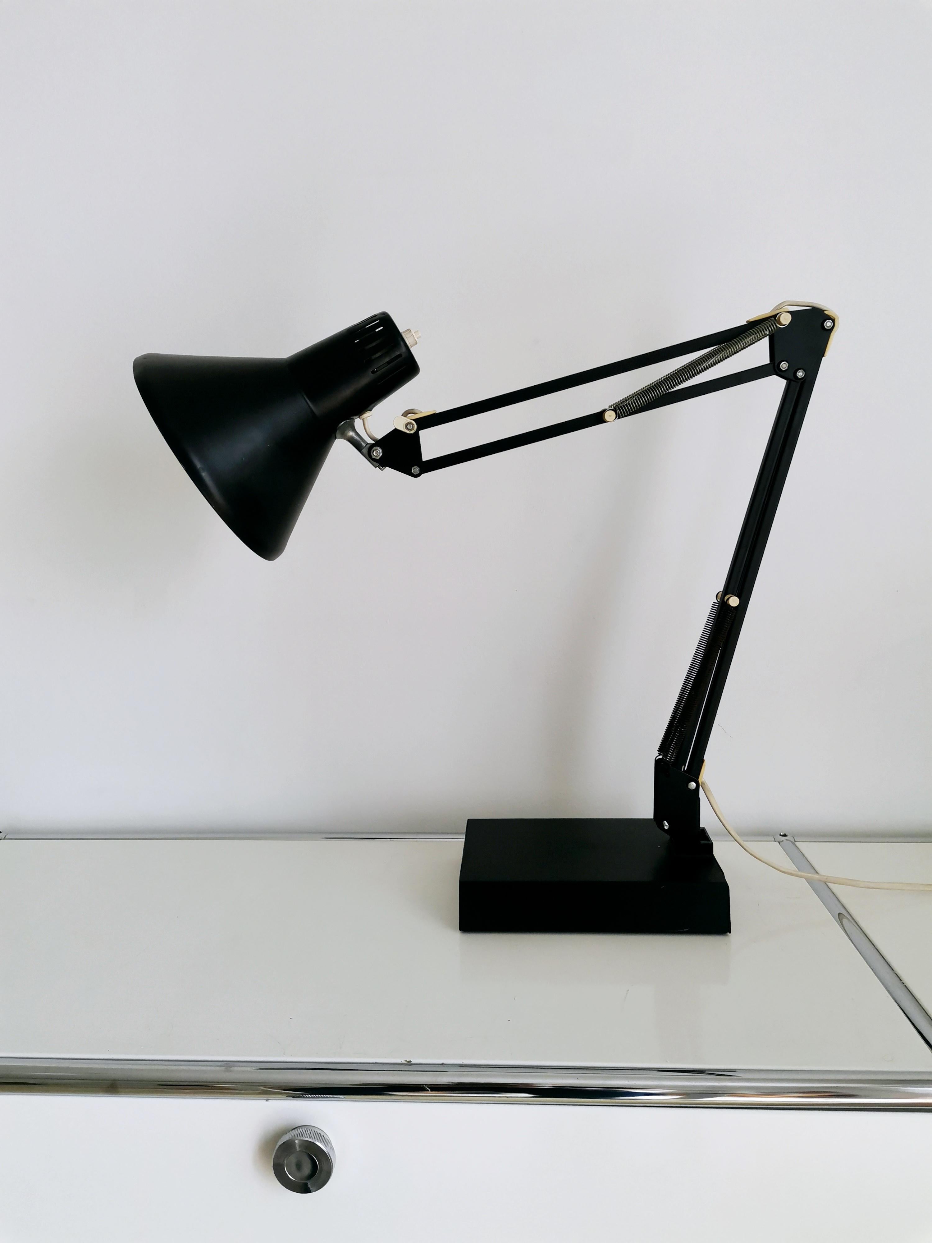 Architect table lamp by Arteluce 1970s For Sale 3