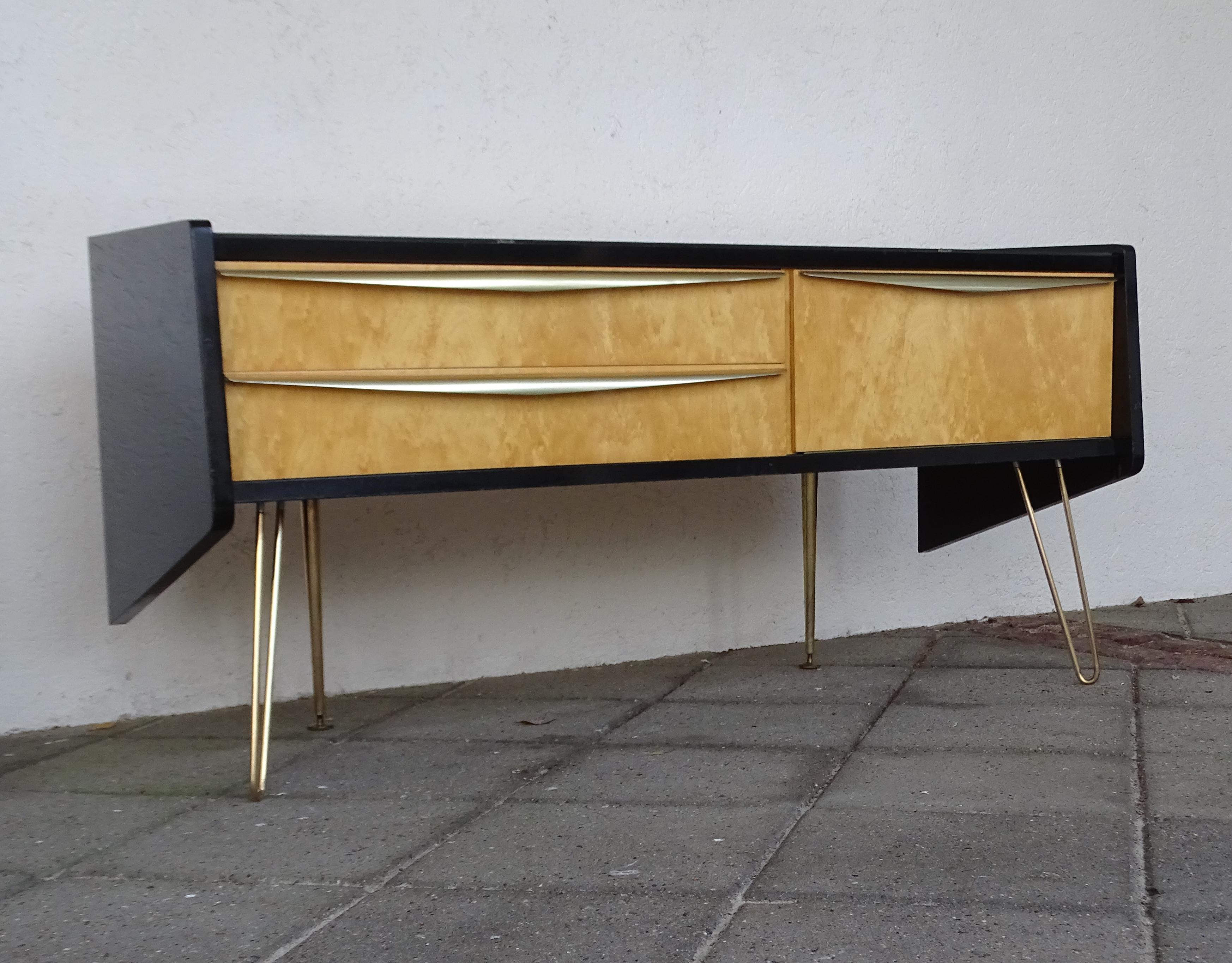 Mid Century Black Blond Wood Sideboard, Vereinigte Werkstätten, 1950s For Sale 3