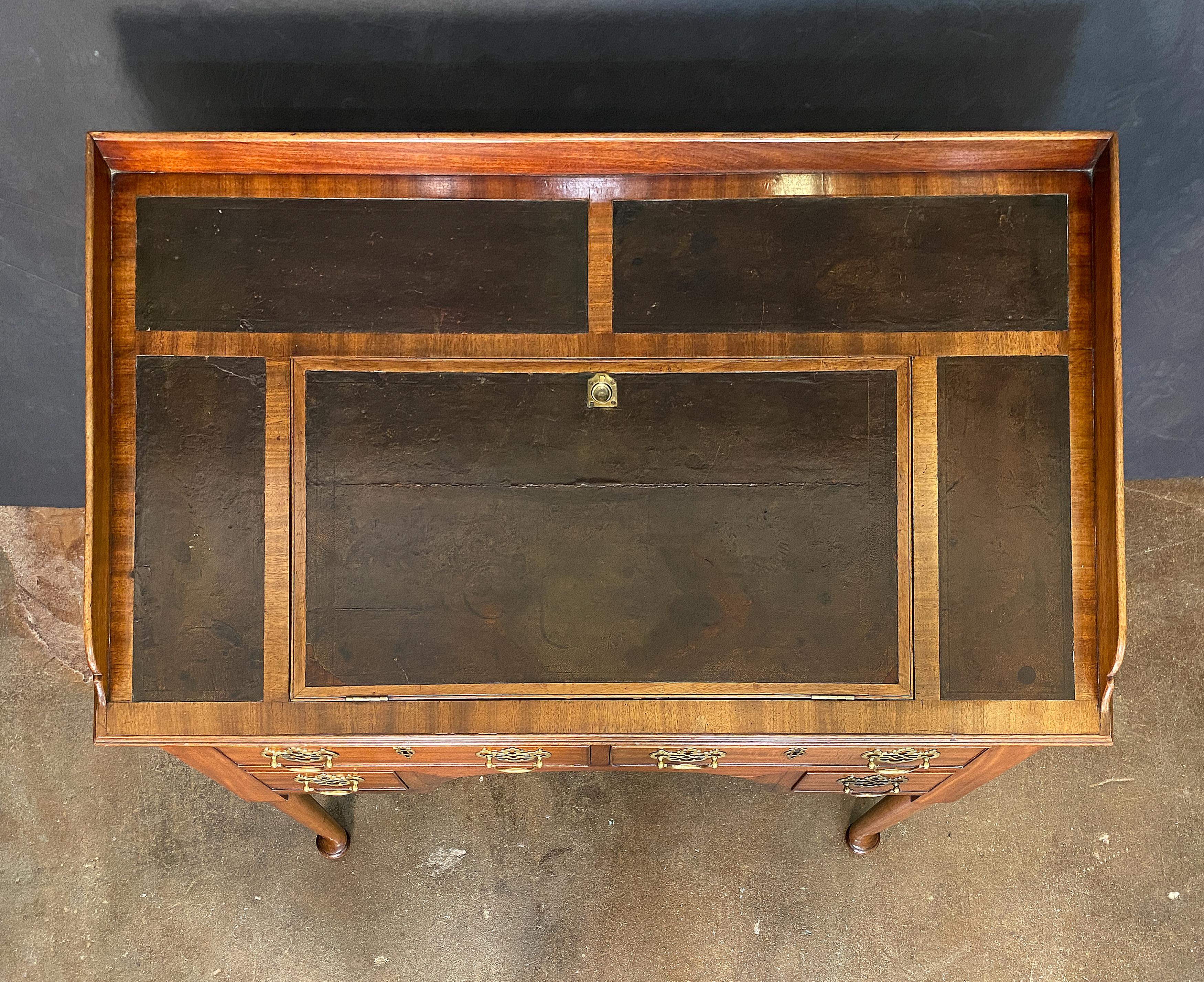 XIXe siècle Bureau d'architecte et table à écrire en acajou de la fin de l'époque géorgienne en Angleterre en vente