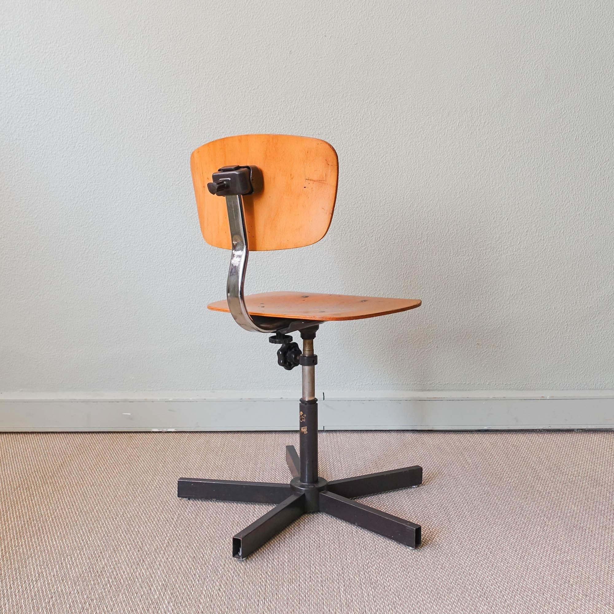 Architects Swivel Chair by Bima, 1989 In Good Condition In Lisboa, PT
