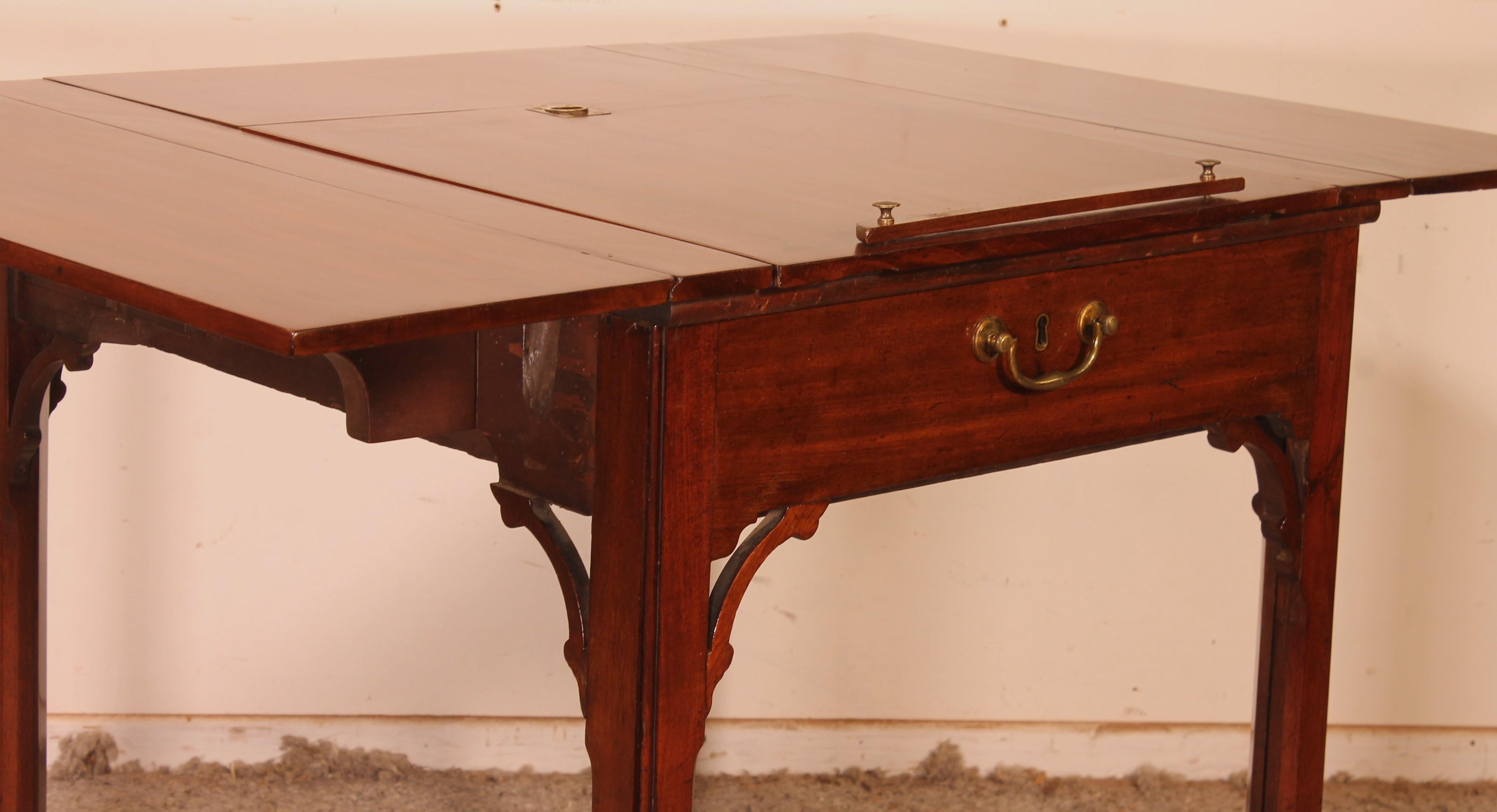 Architect's Table circa 1760 in Mahogany with Mechanism Chippendale Period In Good Condition For Sale In Brussels, Brussels