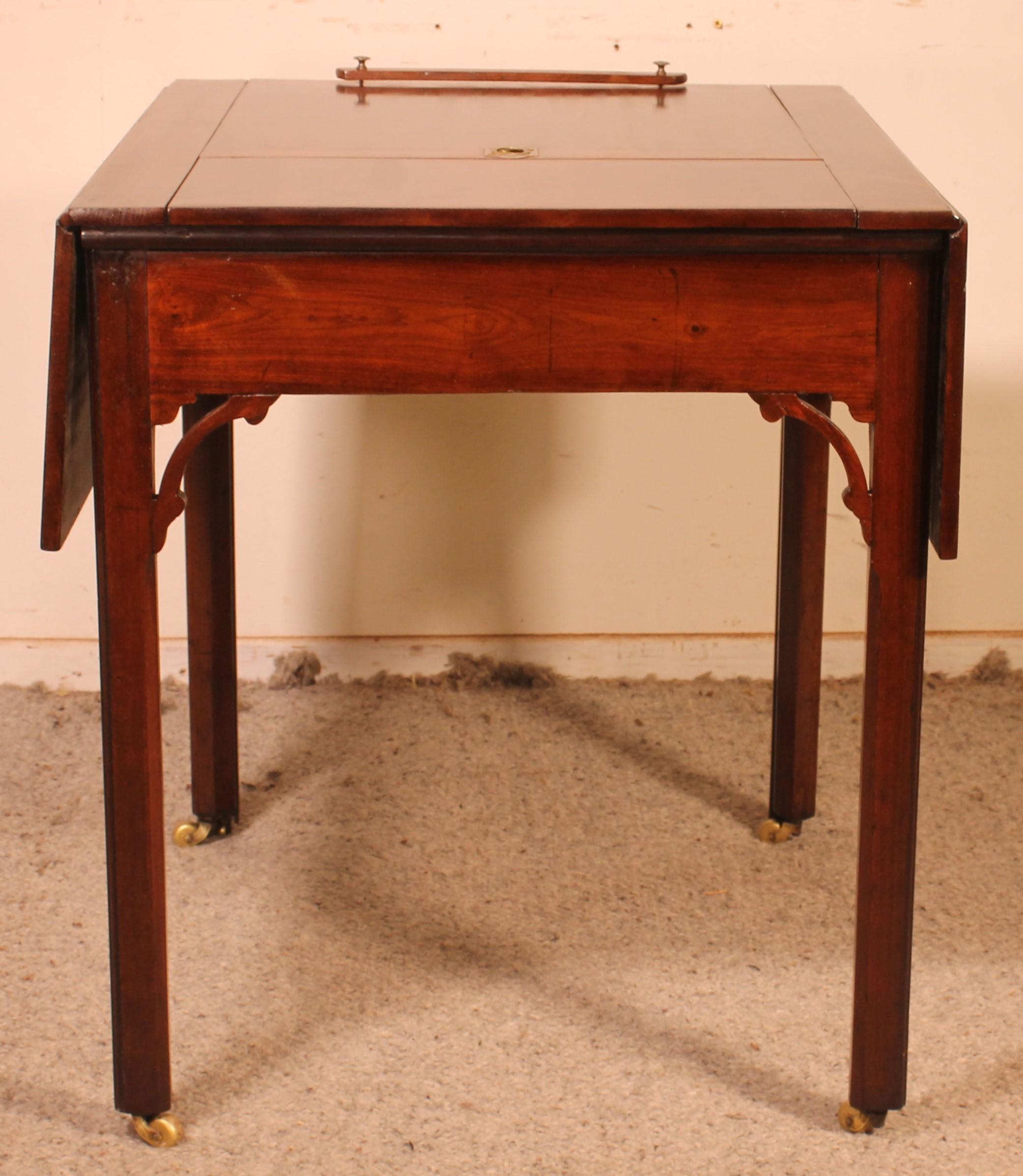Architect's Table circa 1760 in Mahogany with Mechanism Chippendale Period For Sale 4