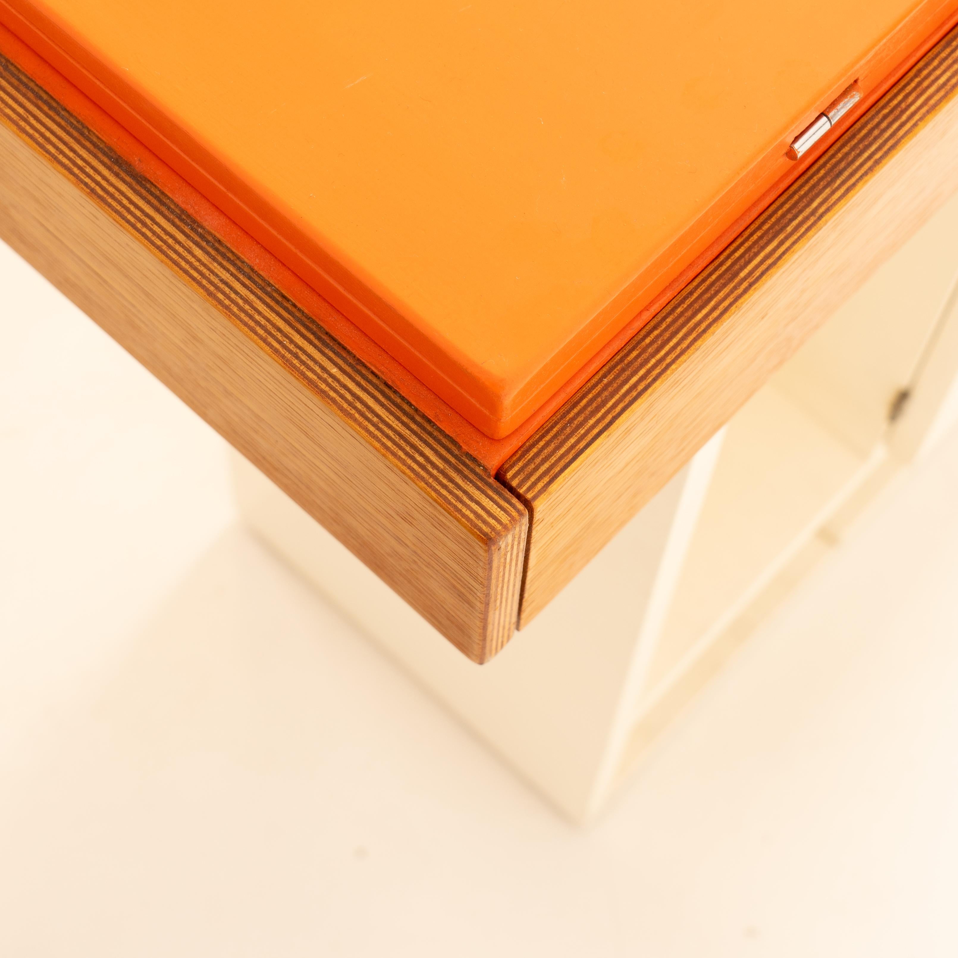 Architect's work, Lacquered system table, circa 1970 For Sale 3