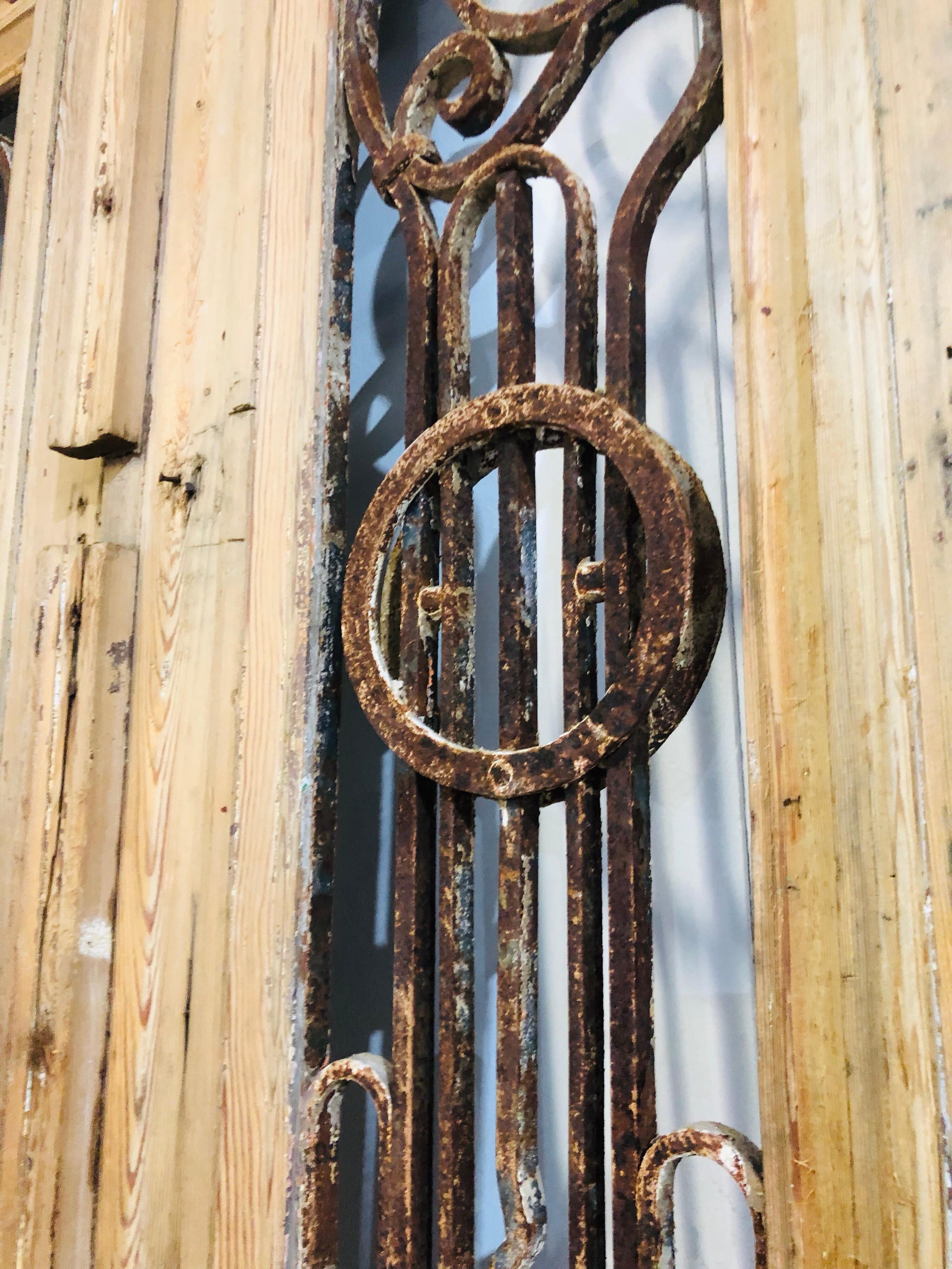 Architectural Antique French Farmhouse Barn Doors In Distressed Condition For Sale In Church Point, NSW