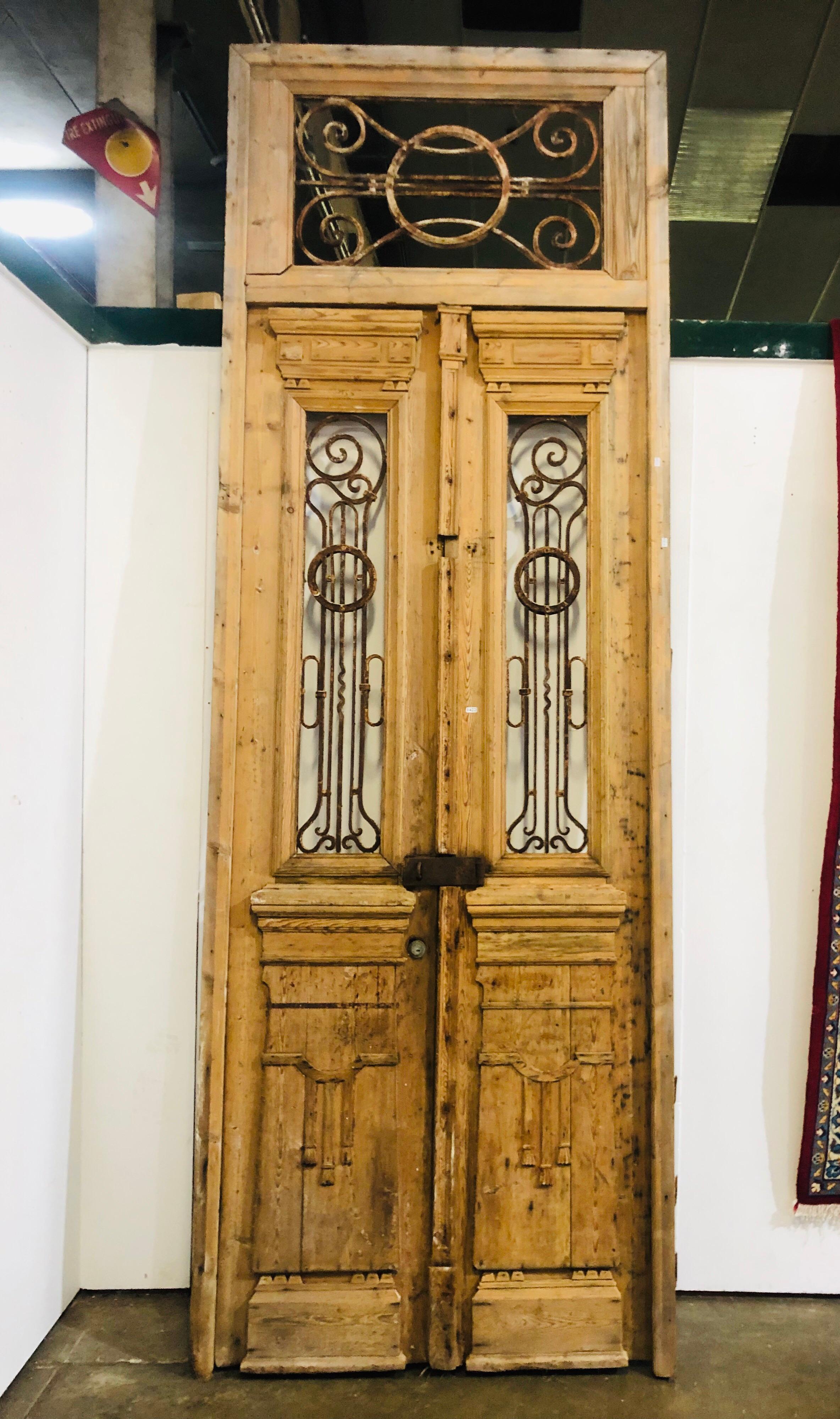 Architectural Antique French Farmhouse Barn Doors For Sale 2