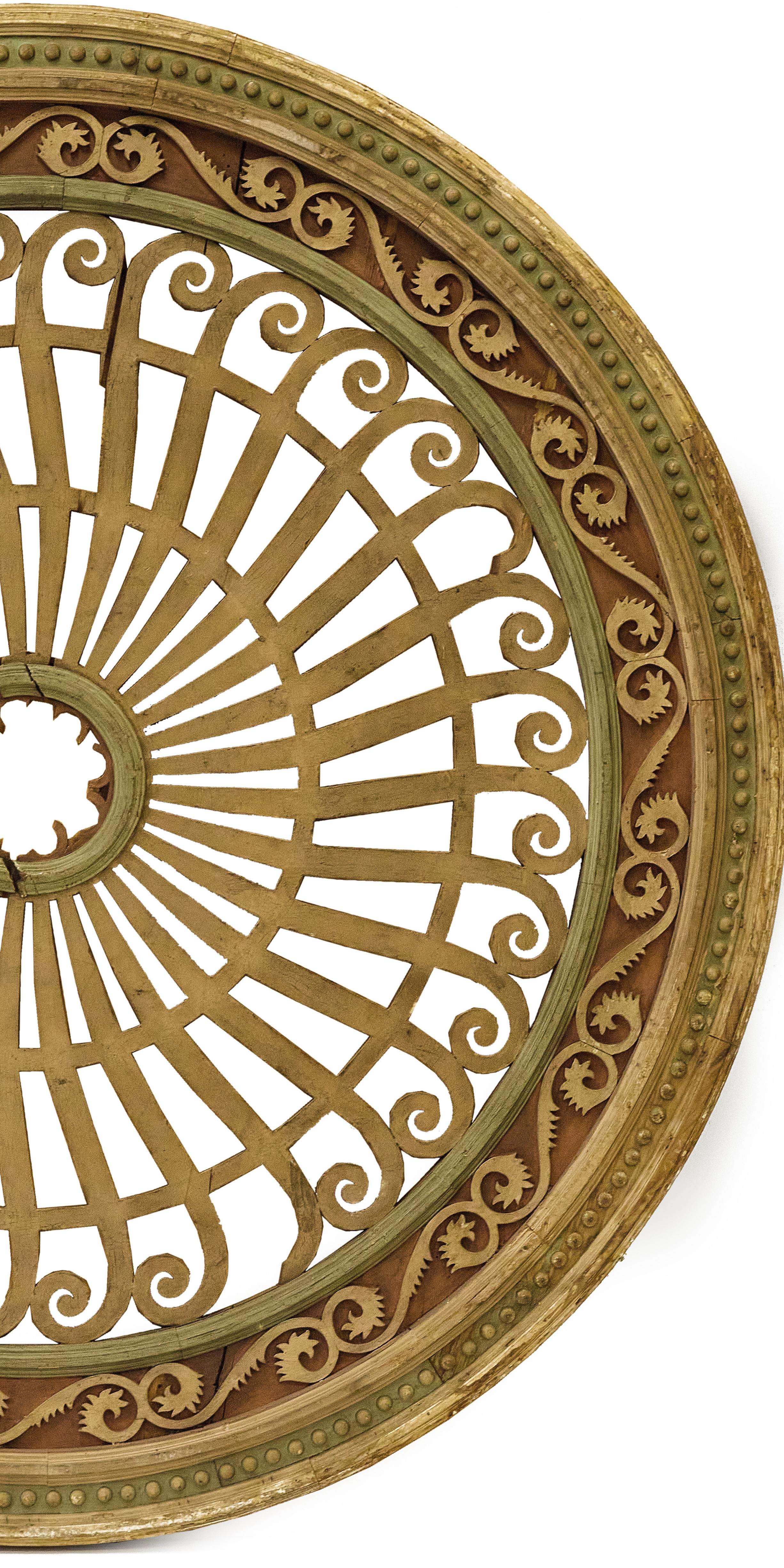 Dramatic round architectural ceiling rosette. Carved wood with original paint. Minor losses and imperfections.
Many possibilities.

American, 19th century.

D 74