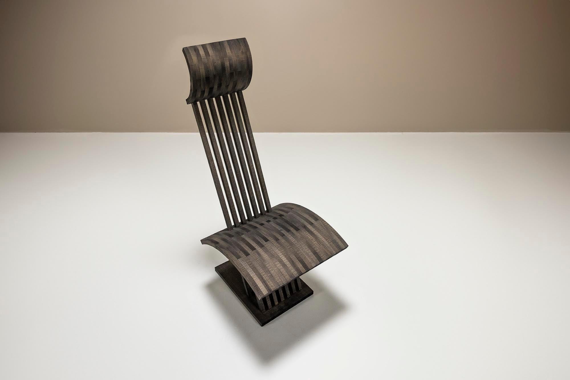 Chaise architecturale en bois teinté anthracite, Pays-Bas 1980 en vente 3