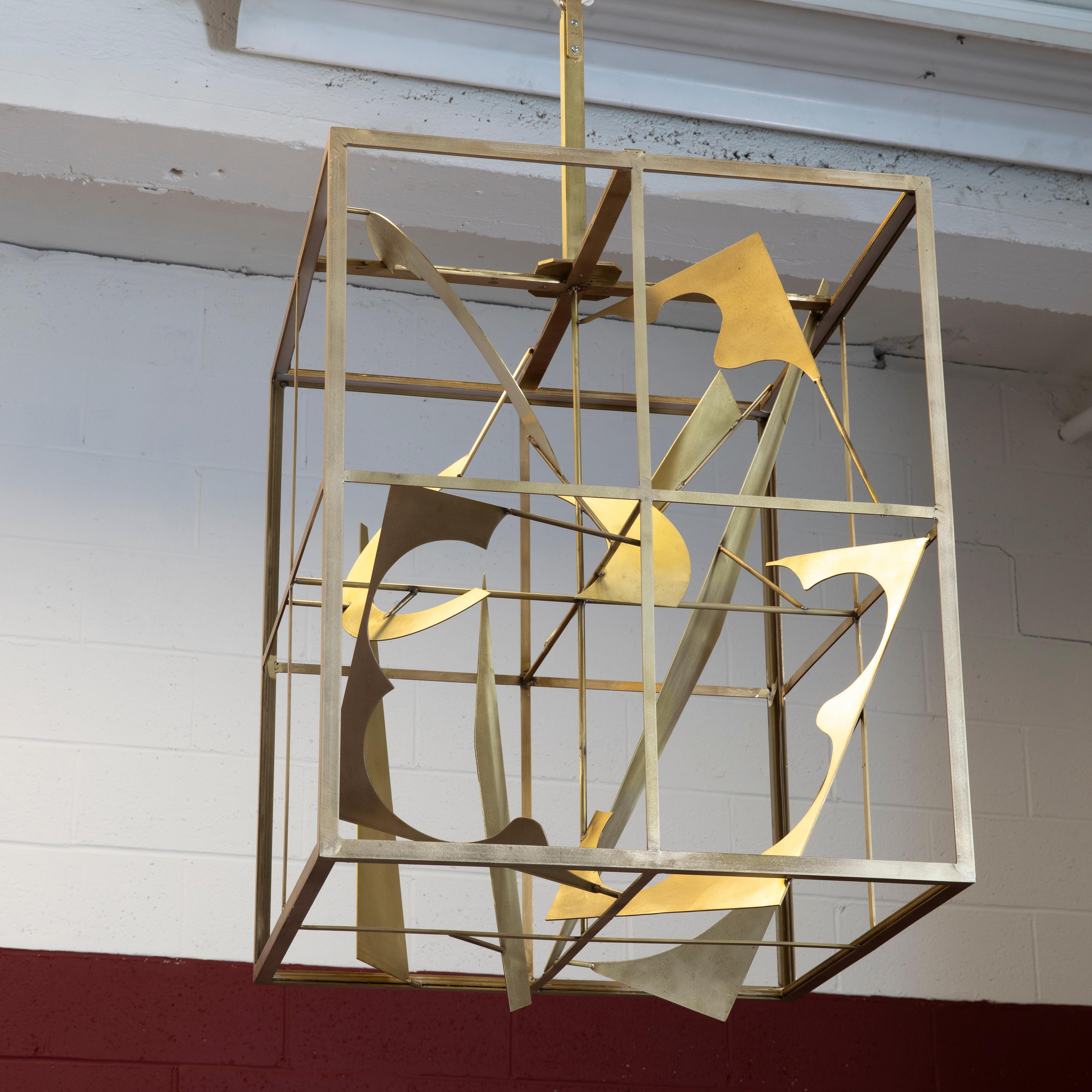 Architectural chandelier In New Condition For Sale In New York, NY