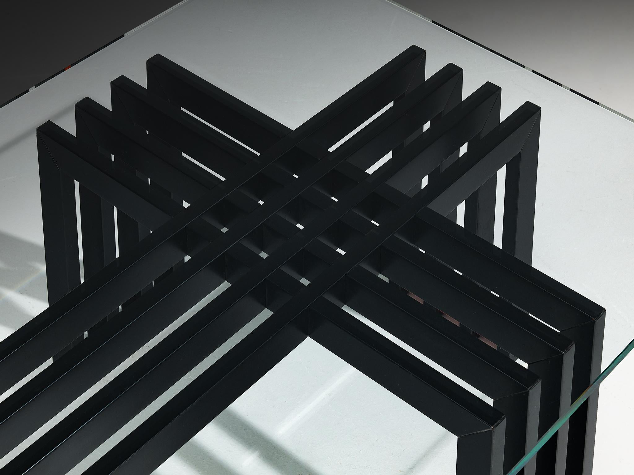 Postmoderne Table Basse Architecturale en Verre et Acier en vente