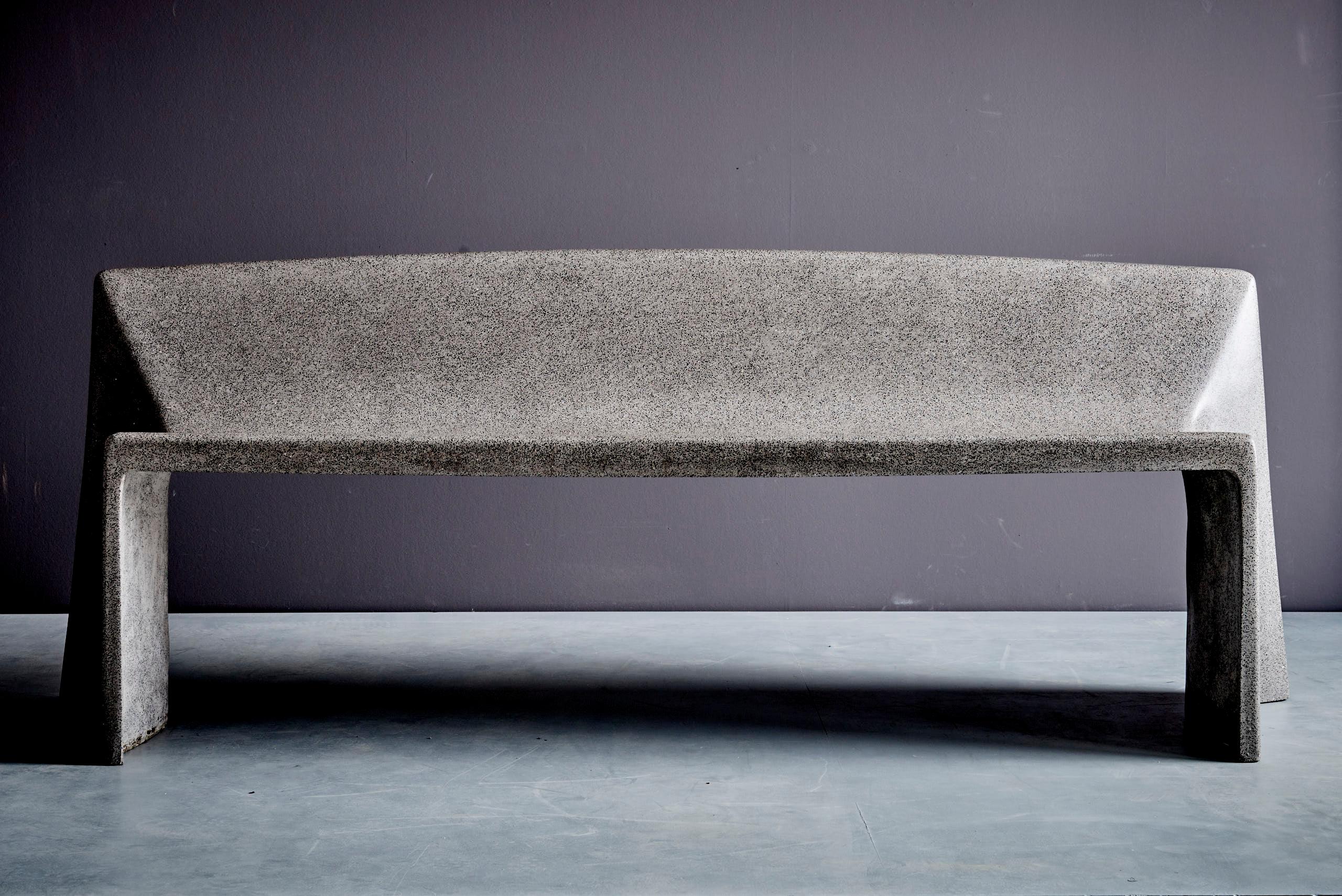 Handmade bench made of concrete by german artist Martin Kleppe.
Martin Kleppe studied at the Art Academy Düsseldorf with Tony Cragg from 1993 to 1999 and graduated as a master student.