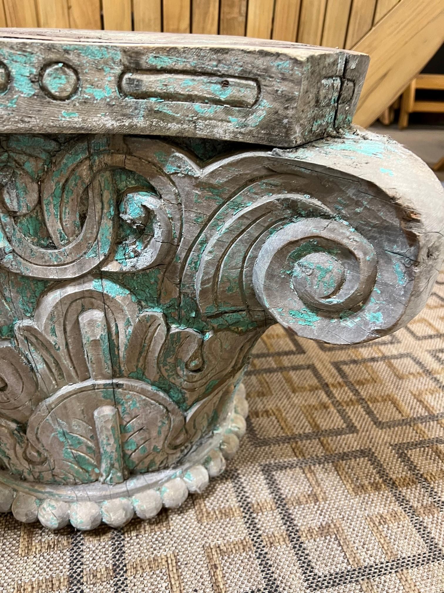 20th Century Architectural Corinthian Carved Wood Capital For Sale