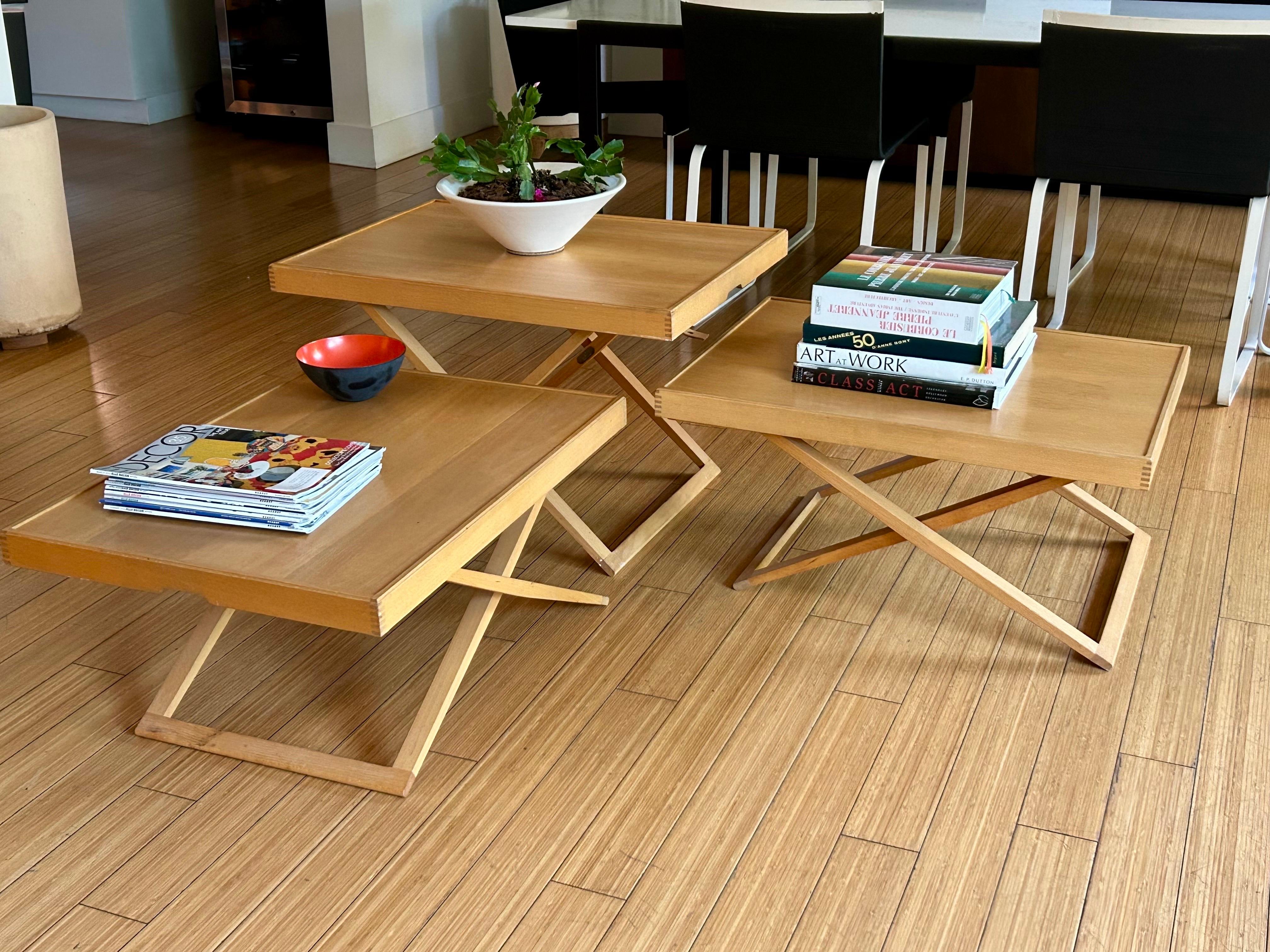Classic modern design.
Clean simple lines.
Form + function.
The bases fold in for easy transport and storage.
Two heights adjustable.
Low height is 13.5