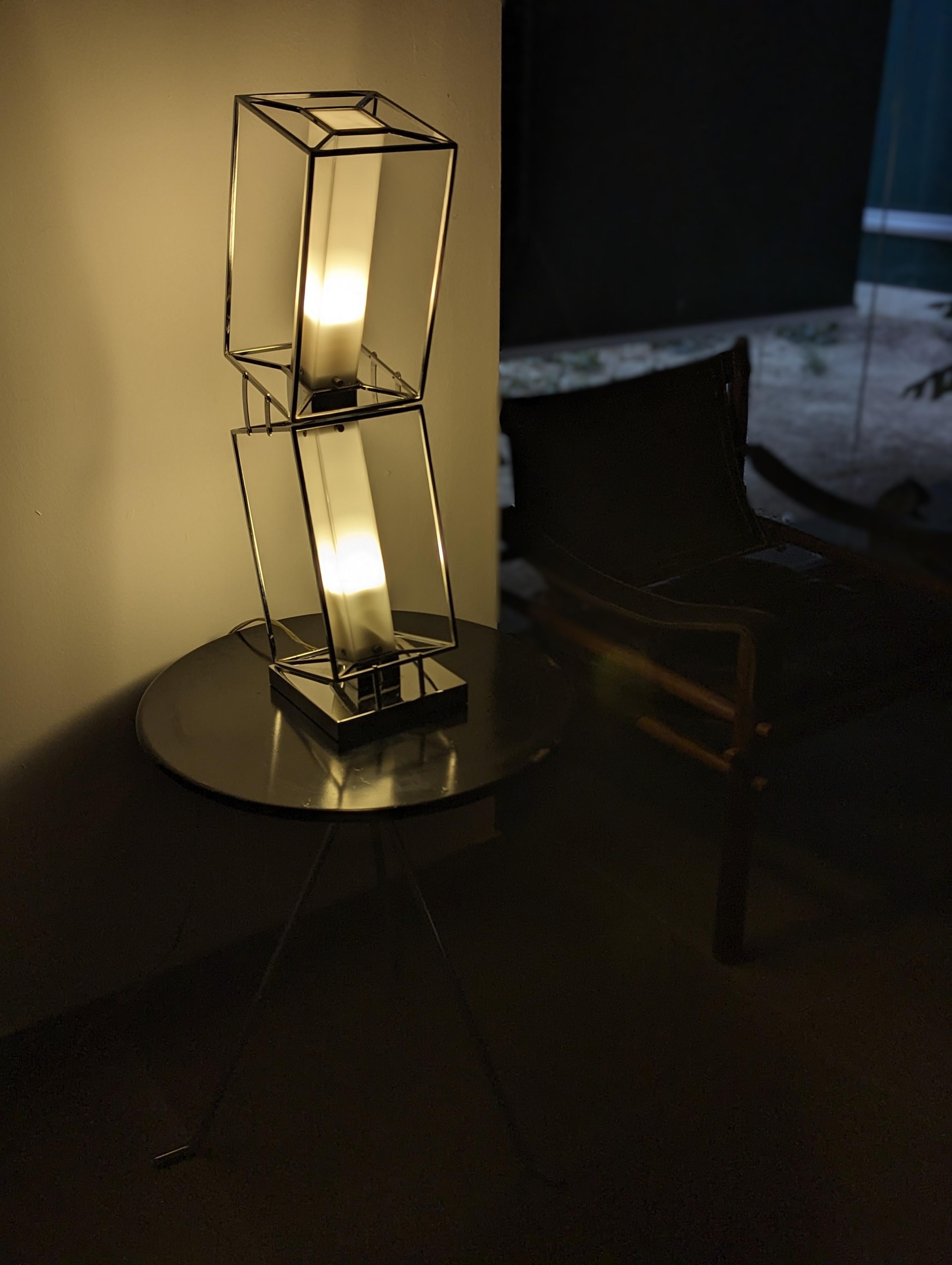 Architectural Design Table Lamp 20th Century For Sale 2