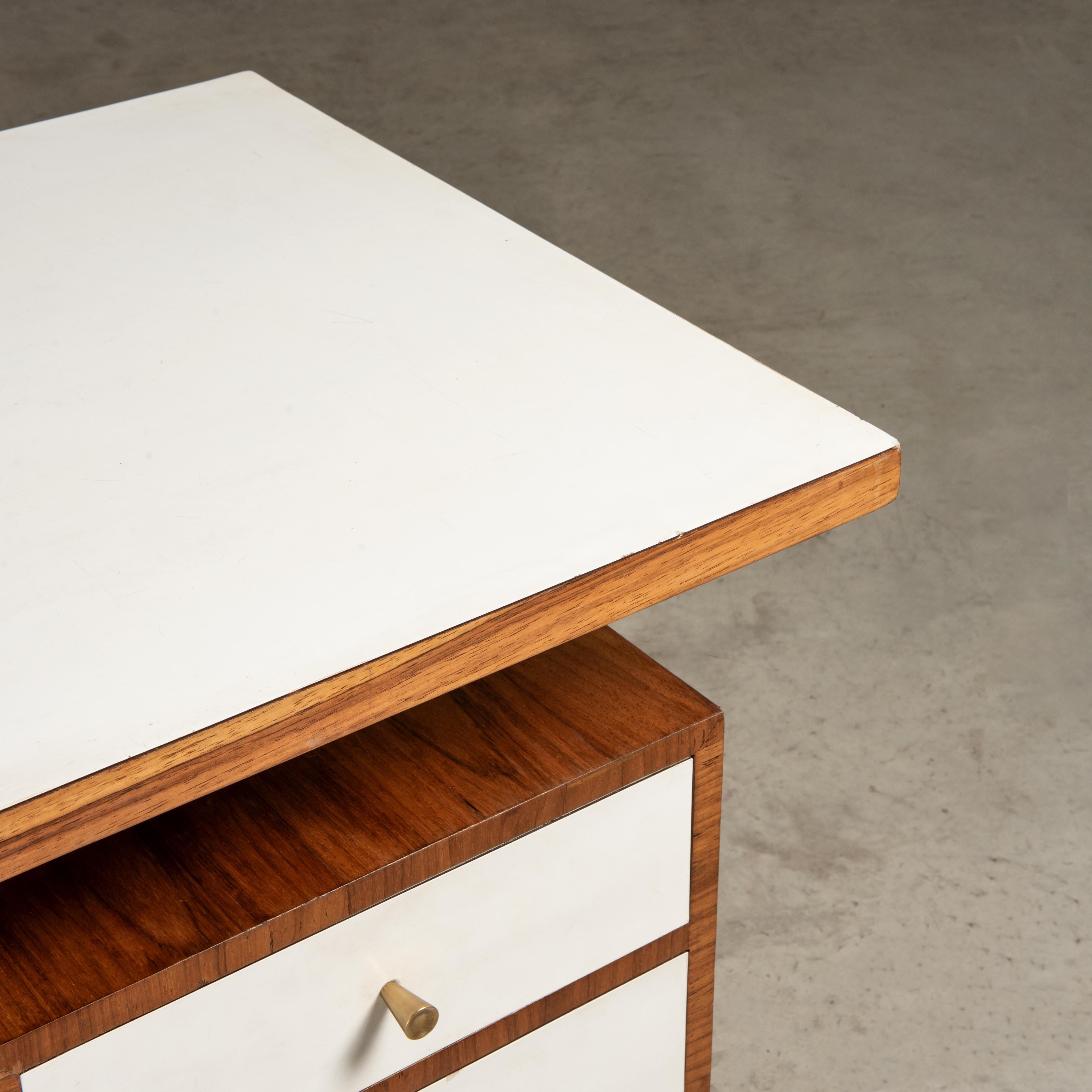Architektonischer Schreibtisch aus Eisen und Holz, Unilabor, Brasilien, Moderne der Mitte des Jahrhunderts   (20. Jahrhundert) im Angebot