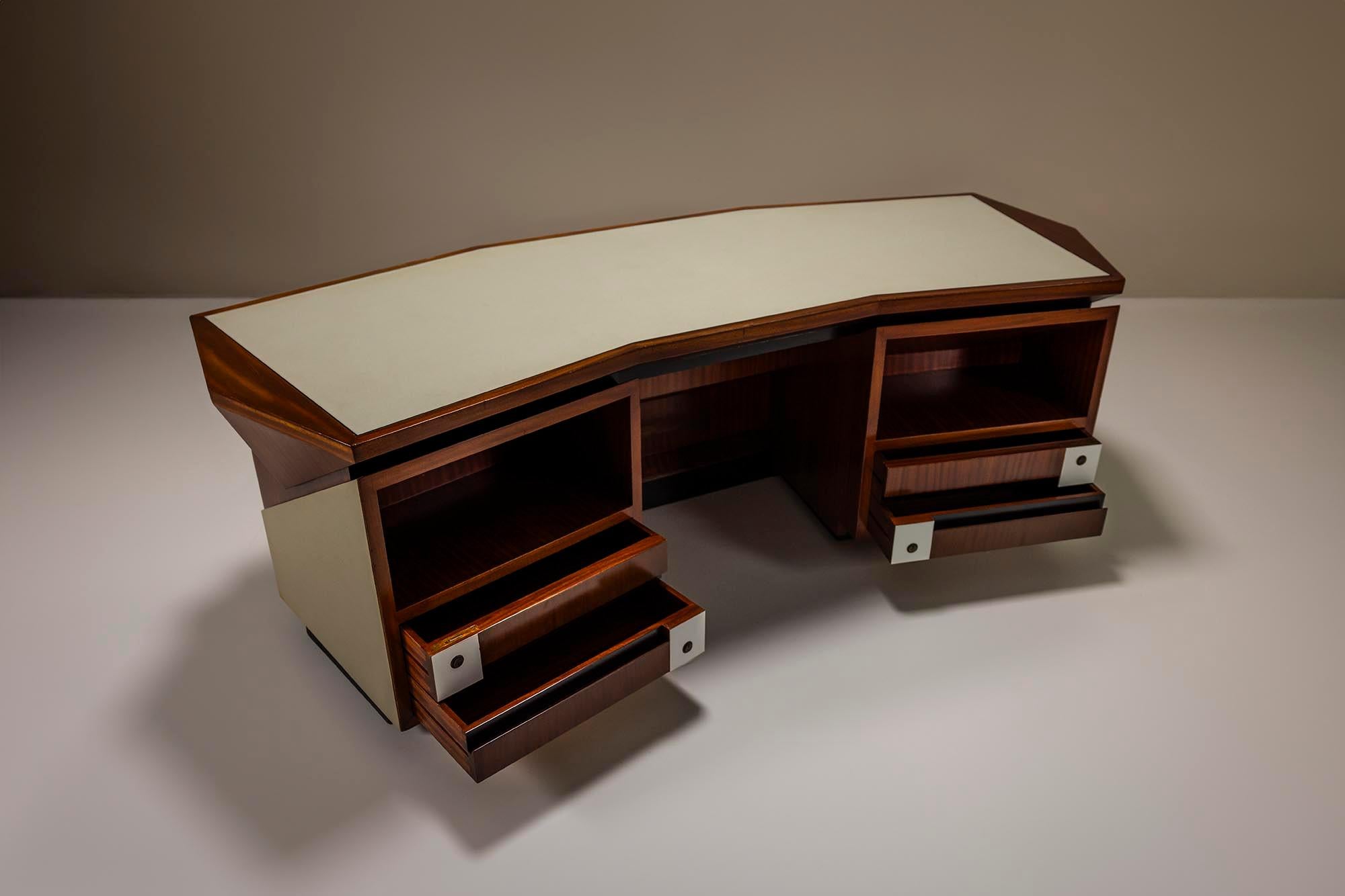 Architectural Desk In Mahogany And Relief Textured Leather, Italy 1960's 2