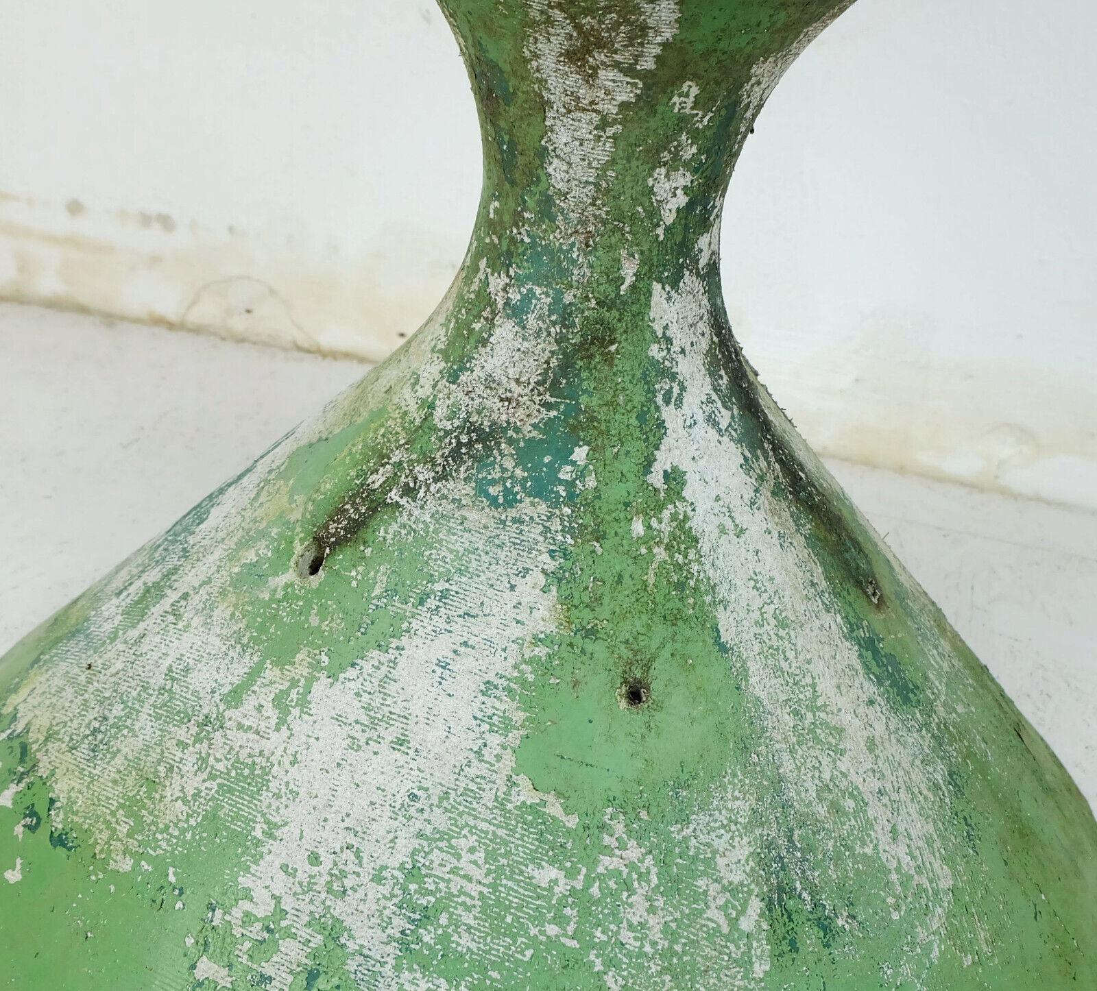 Architectural Diabolo Planter Spindel Plant Pot Willy Guhl, 1950s In Fair Condition In Mannheim, DE