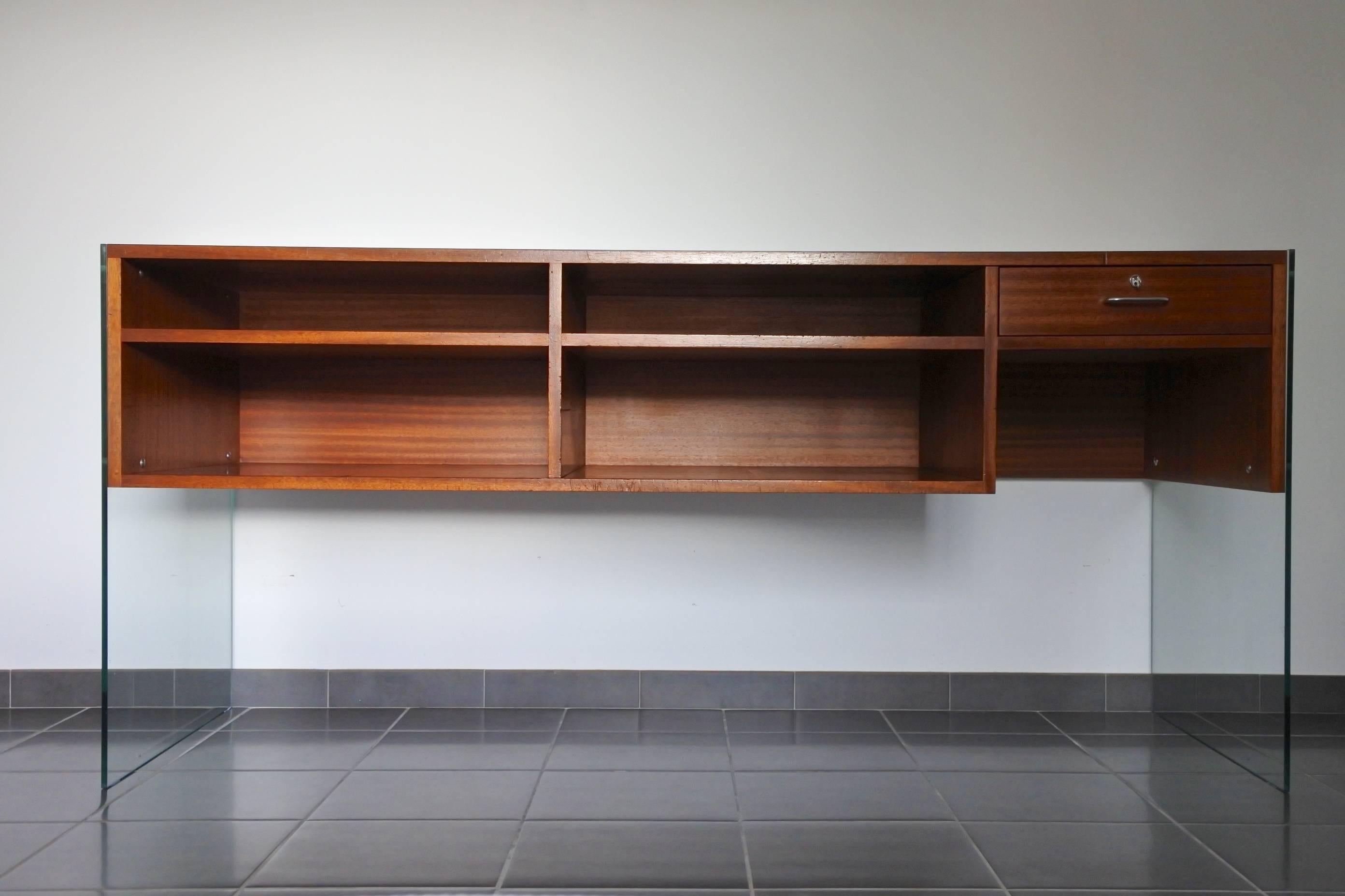 Architectural Display Counter and Storage, Daniel Hechter, France, 1978 In Good Condition In La Teste De Buch, FR