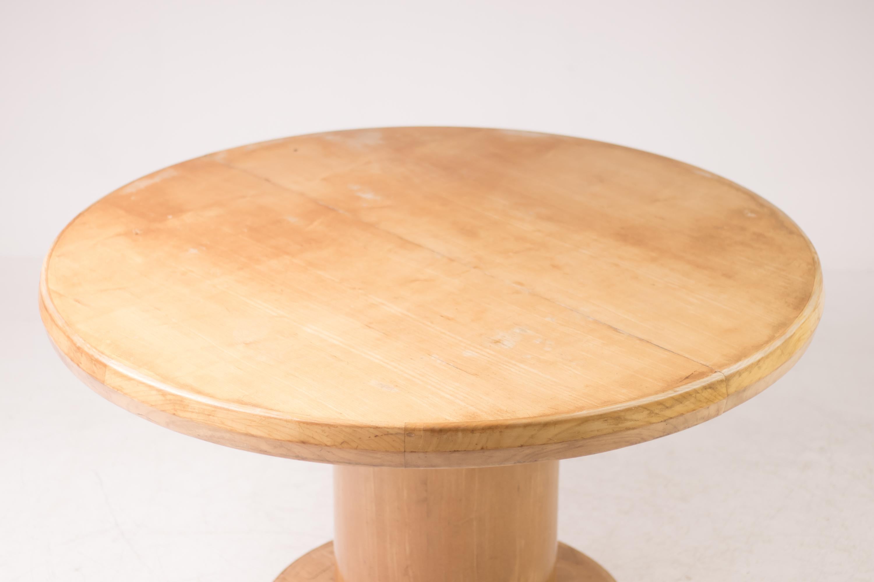 Architectural Extendable Circular Dining Table 6