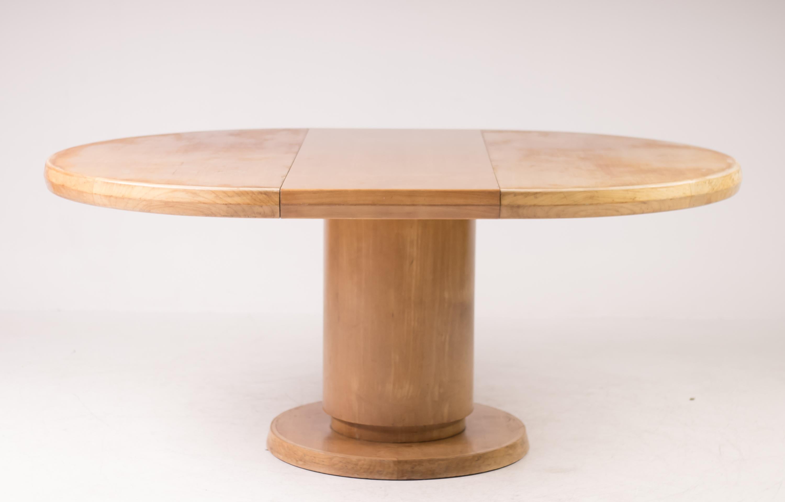Architectural Extendable Circular Dining Table 2