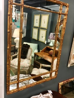 Miroir mural Chippendale chinois en faux bambou Style chinoiserie Mi-siècle doré