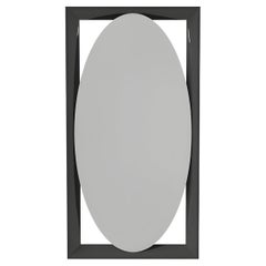 Specchio da terra ovale architettonico a tutta lunghezza con cornice laccata di Mondo Design